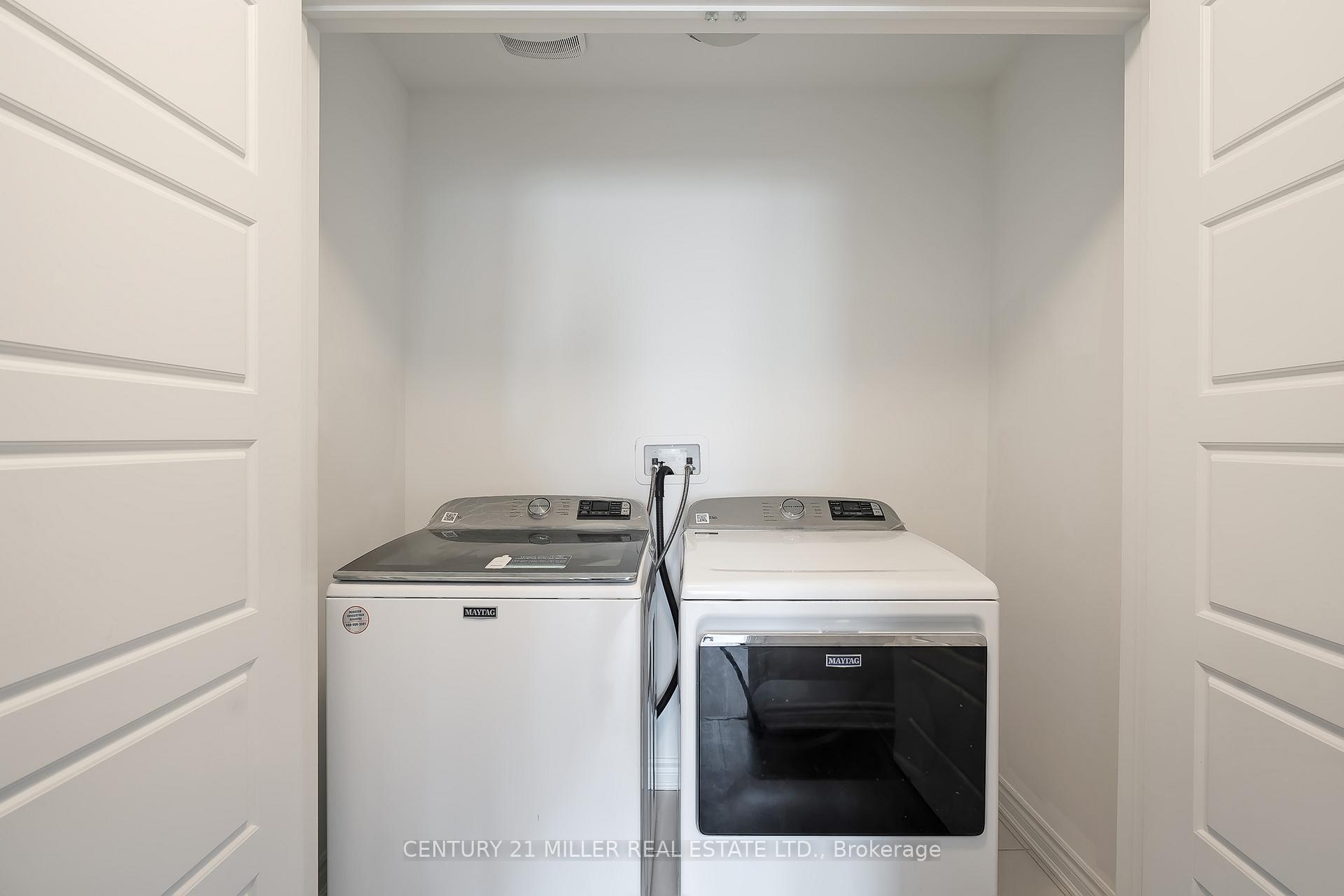 Photo 8 of 1554 Moira Crescent, Milton, Bowes — HOMEH