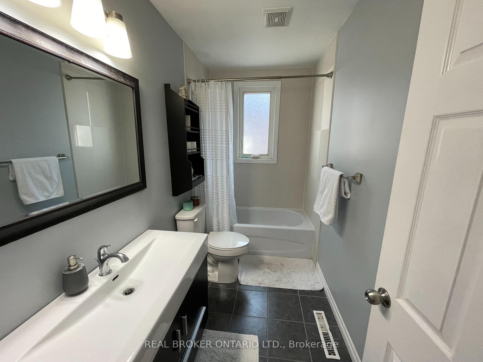 Photo 11 of Unit 1, 9 Seven Oaks Drive, Hamilton, Hill Park — HOMEH