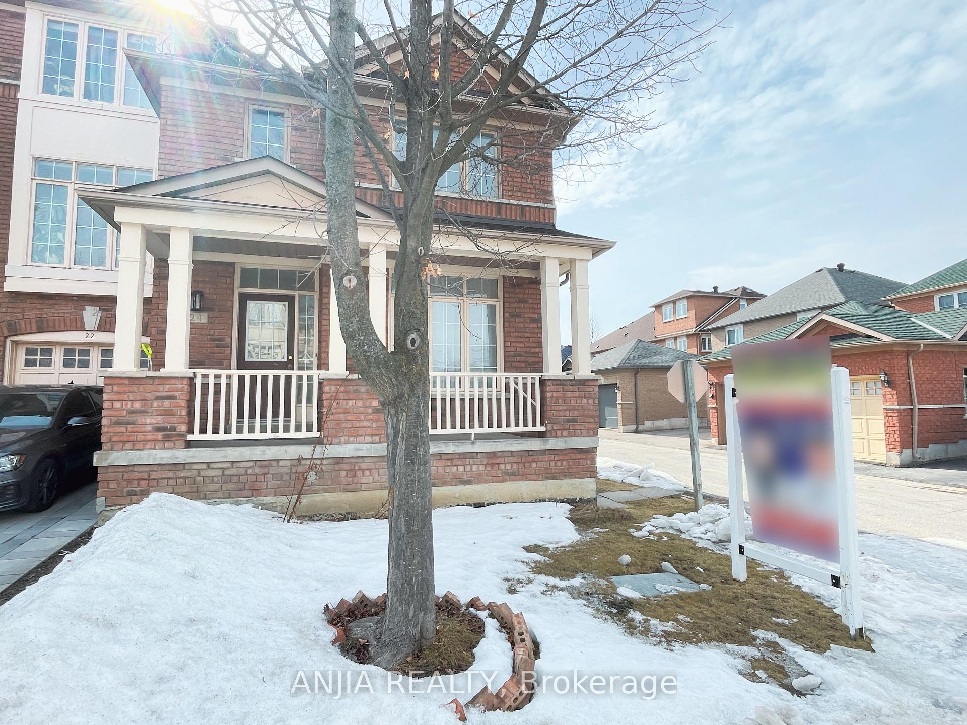 Photo 1 of 24 Crawford Street, Markham, Berczy — HOMEH