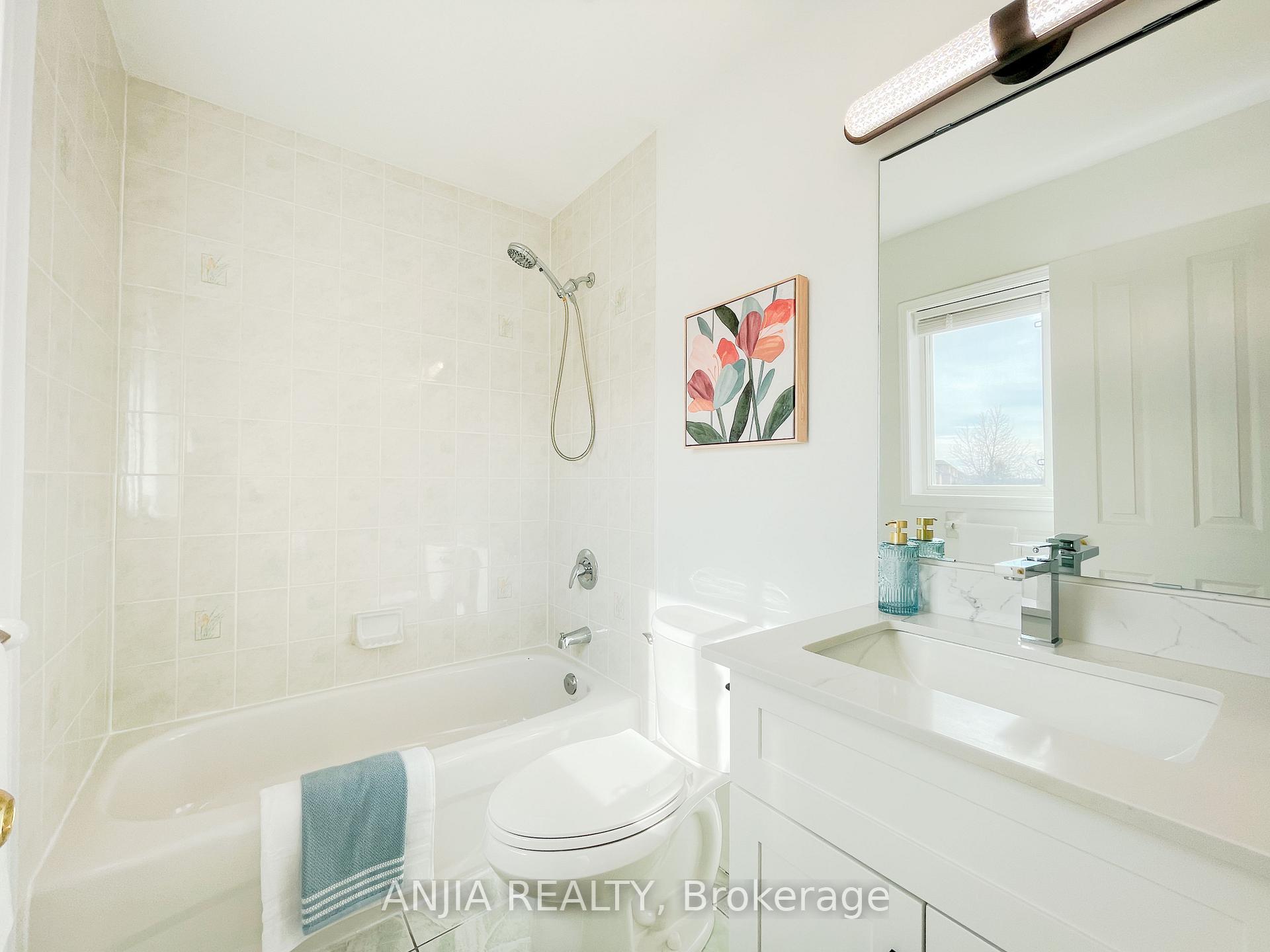 Photo 31 of 24 Crawford Street, Markham, Berczy — HOMEH