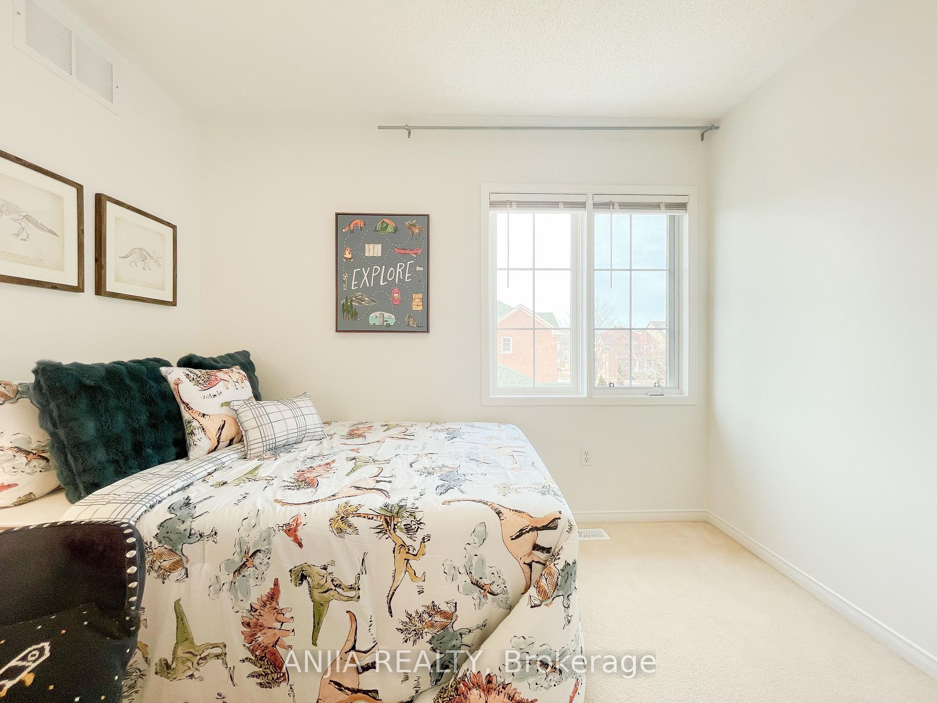 Photo 35 of 24 Crawford Street, Markham, Berczy — HOMEH