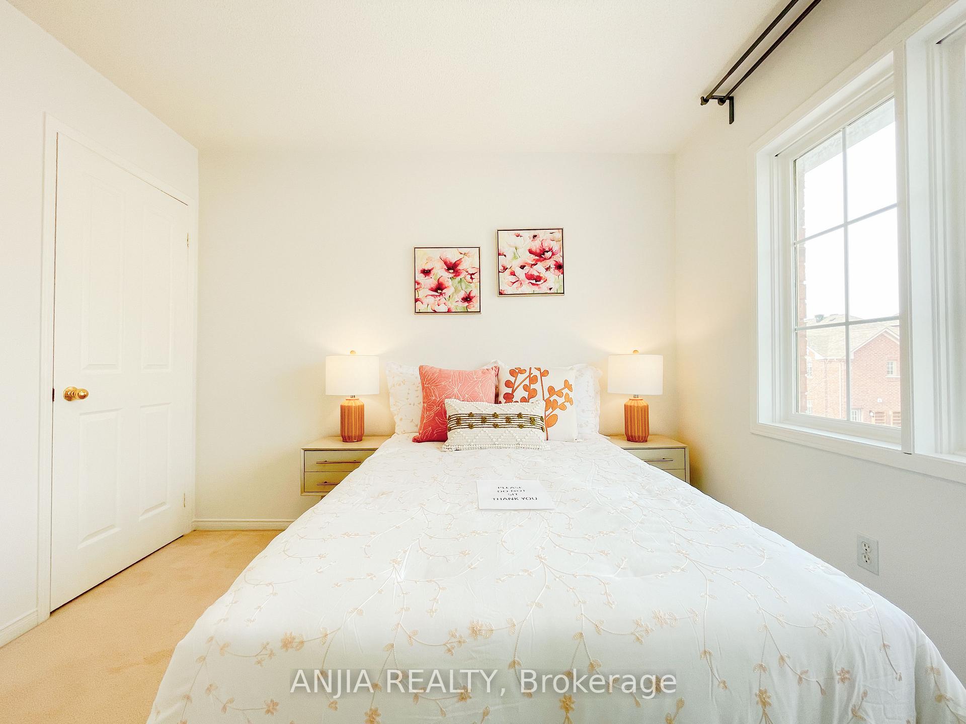 Photo 40 of 24 Crawford Street, Markham, Berczy — HOMEH
