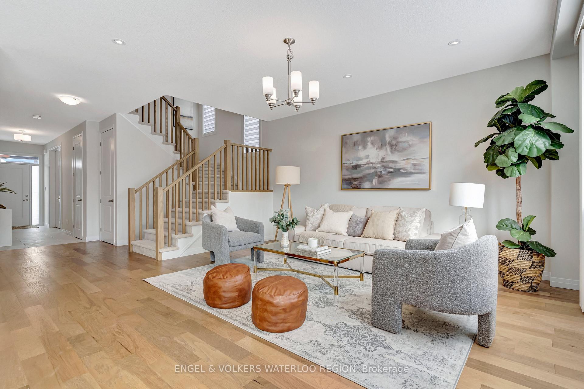 Photo 15 of 931 Stonecliffe Walk, Kitchener — HOMEH