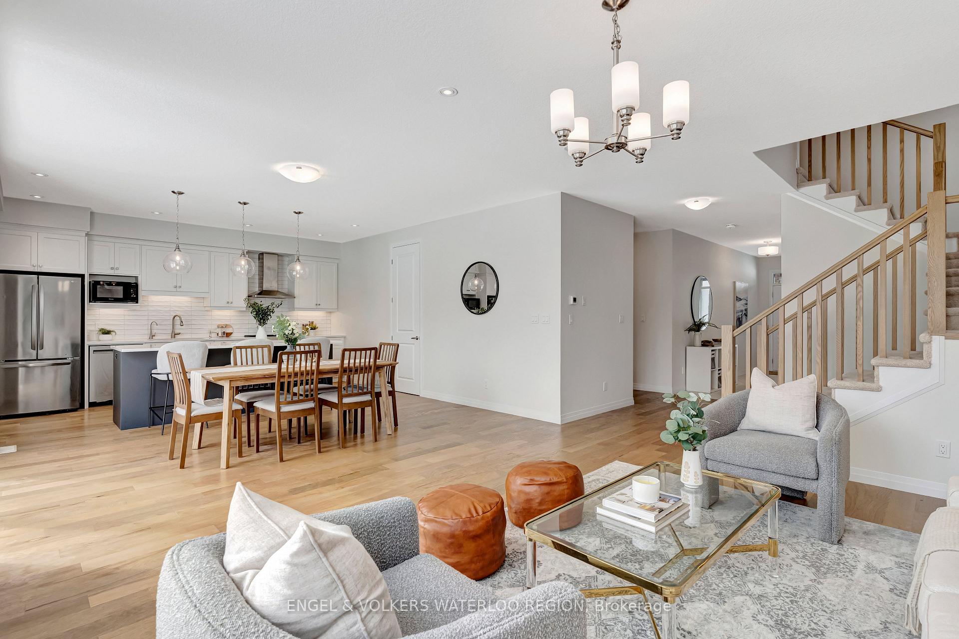 Photo 16 of 931 Stonecliffe Walk, Kitchener — HOMEH