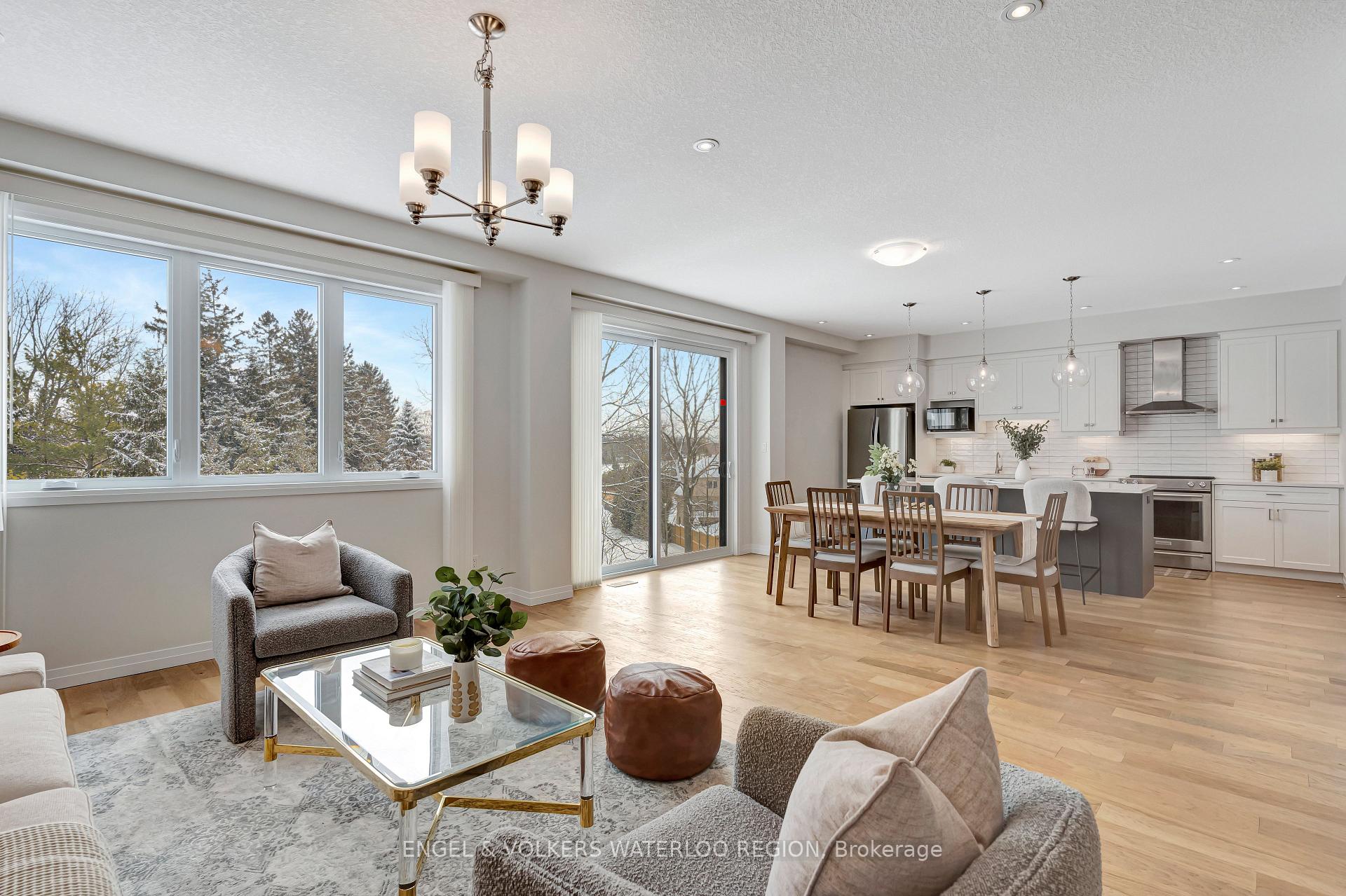Photo 17 of 931 Stonecliffe Walk, Kitchener — HOMEH