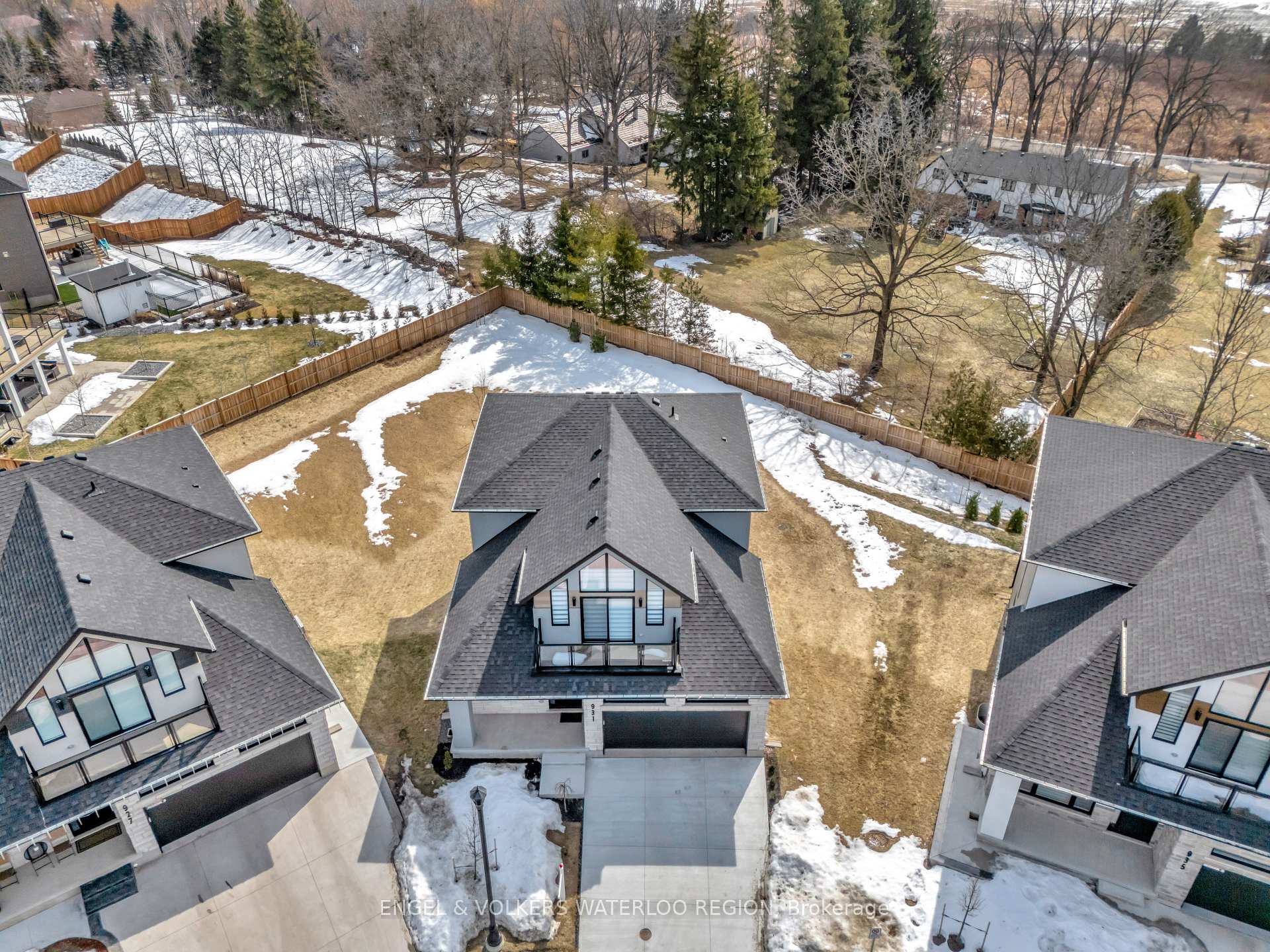Photo 42 of 931 Stonecliffe Walk, Kitchener — HOMEH