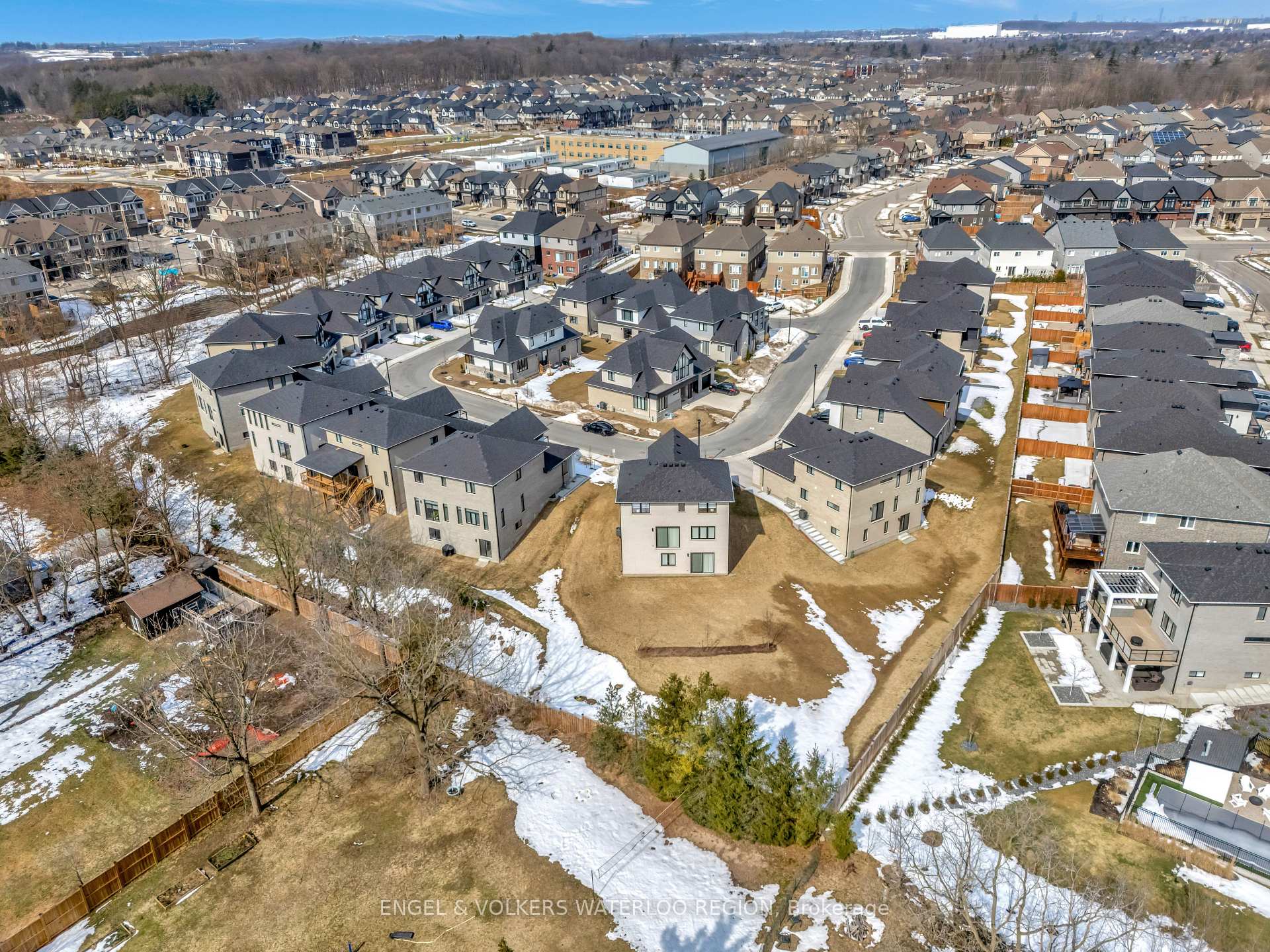 Photo 44 of 931 Stonecliffe Walk, Kitchener — HOMEH
