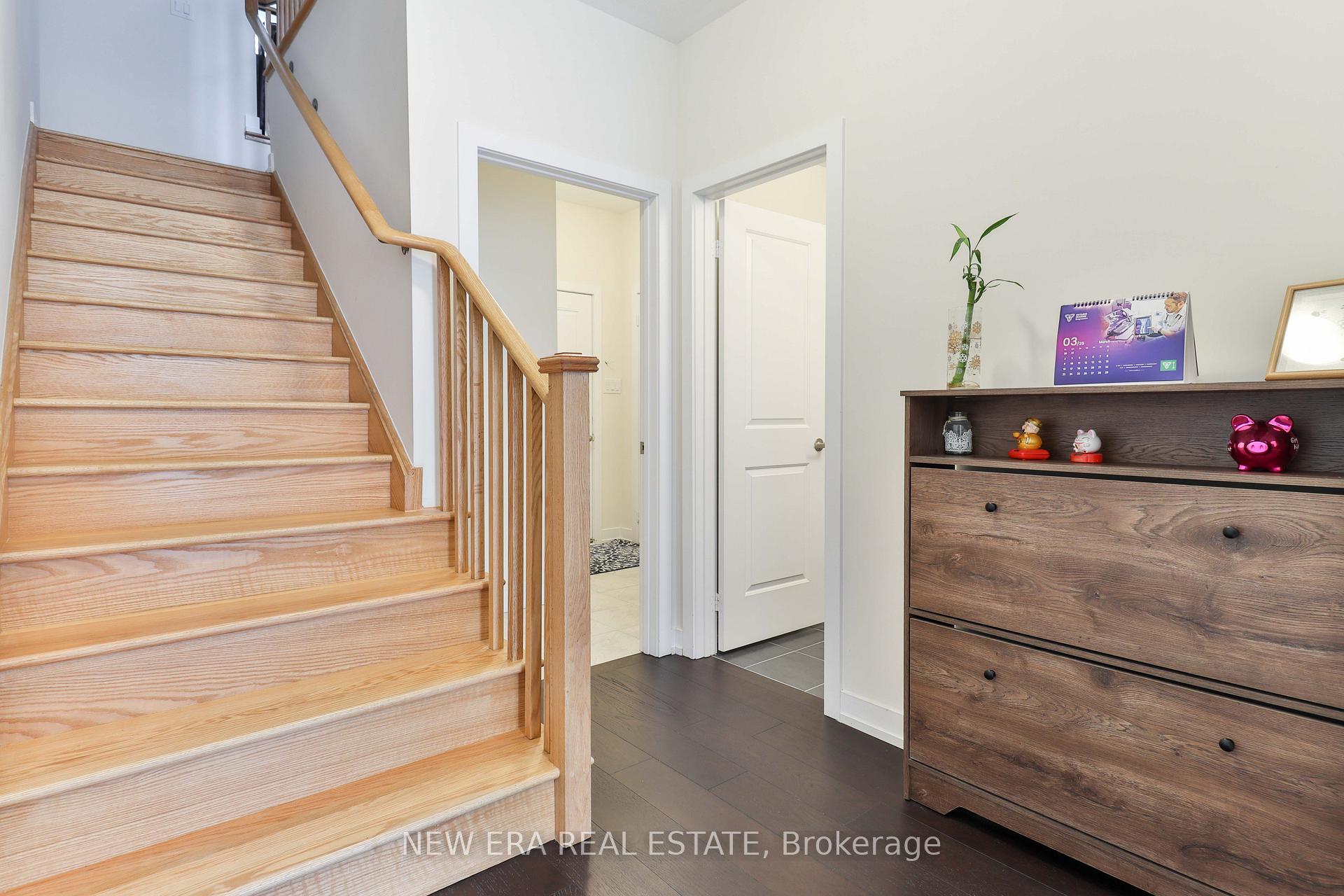 Photo 2 of 81 Stauffer Crescent, Markham, Cornell — HOMEH