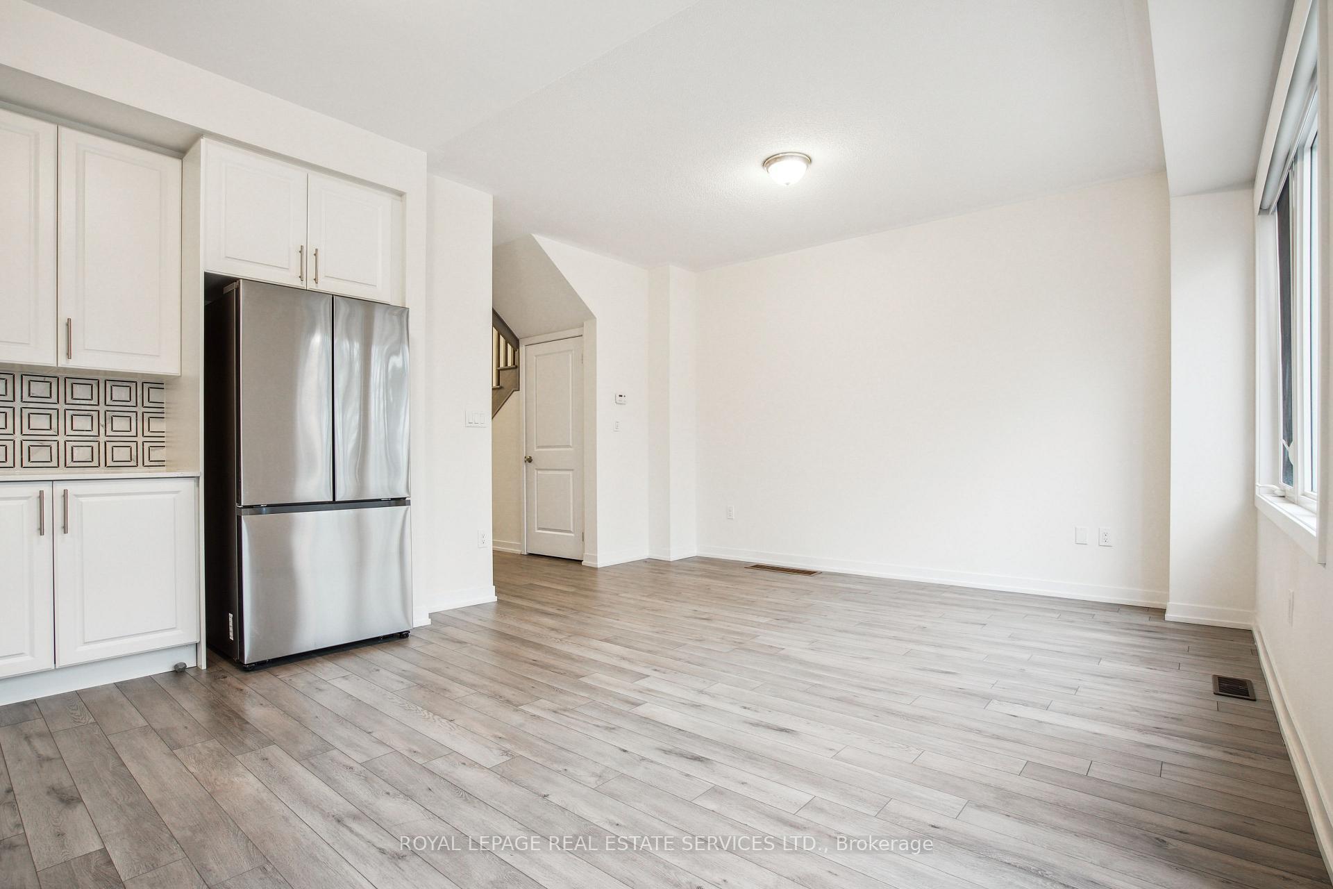 Photo 8 of 1450 Rose Way, Milton, Cobban — HOMEH