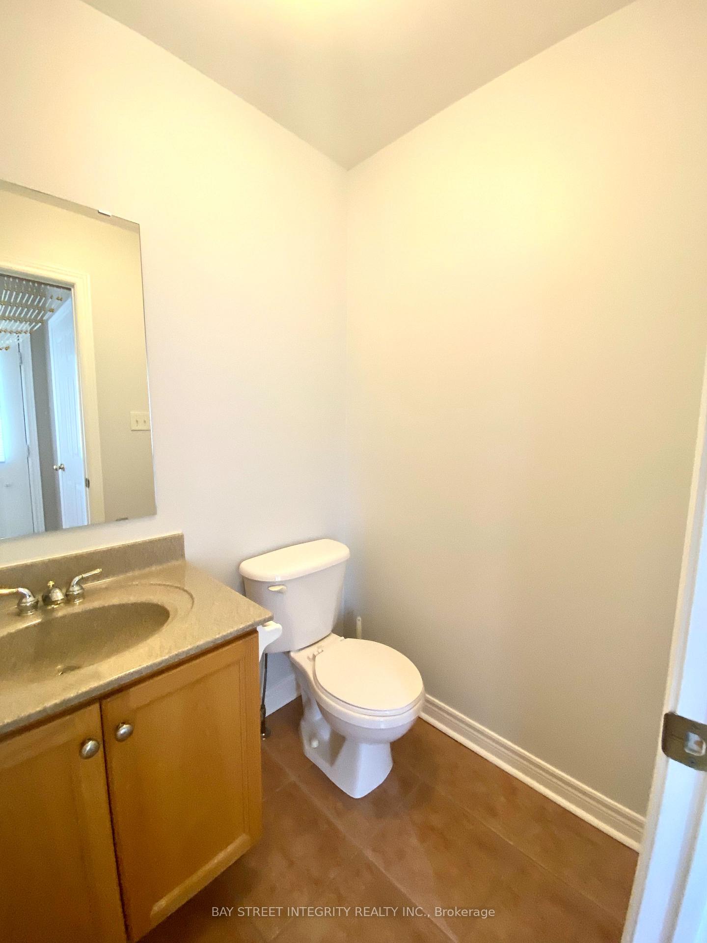 Photo 6 of 52 John Gary Drive, Markham, Village Green-South Unionville — HOMEH