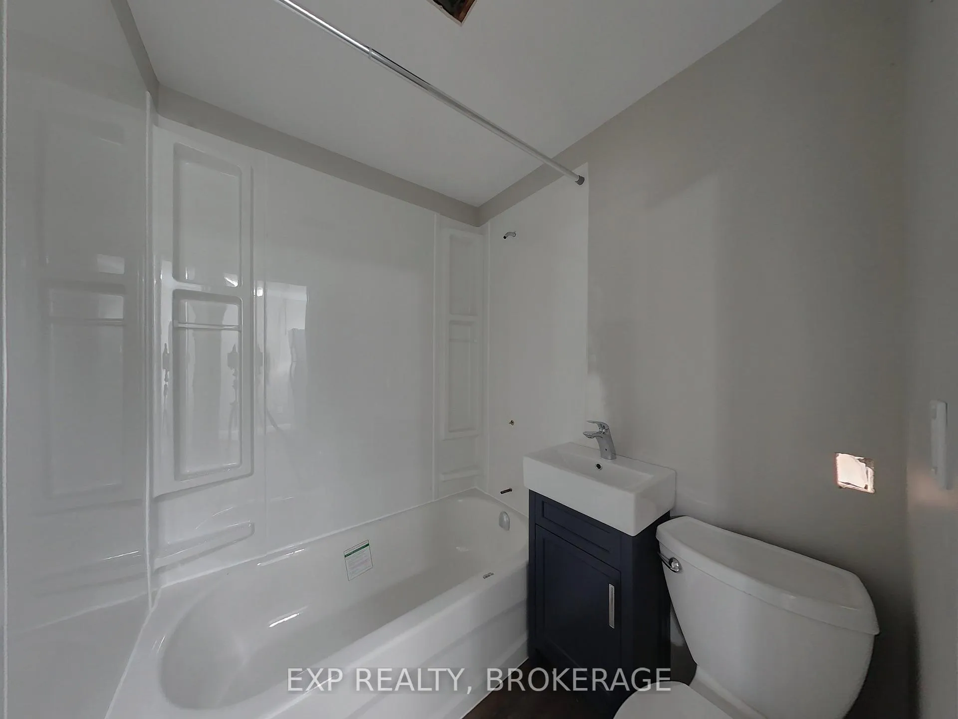 Photo 9 of 2559-2573 Kepler Road, Kingston, City North of 401 — HOMEH