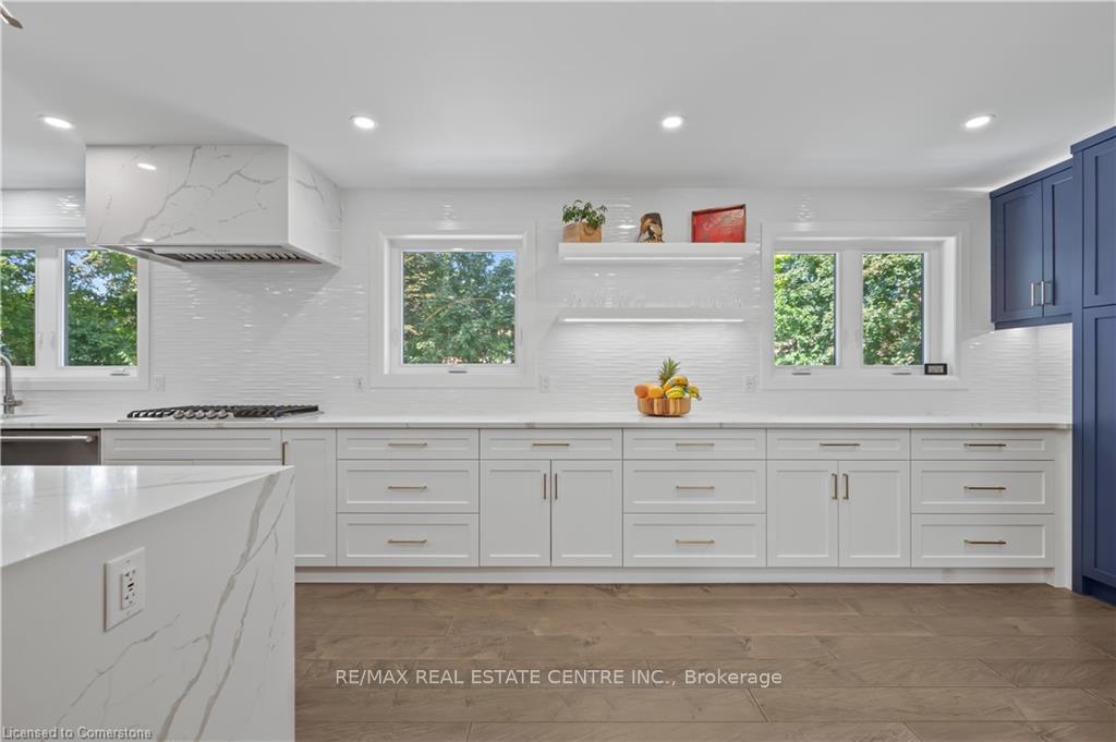 Photo 11 of 52 Rosewood Drive, Kitchener — HOMEH