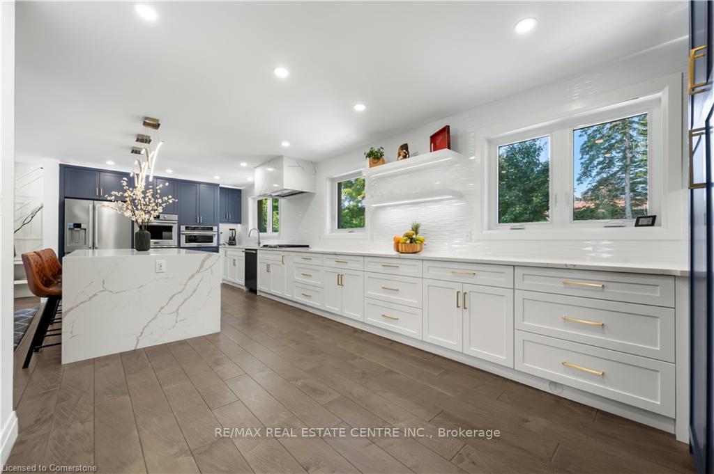 Photo 12 of 52 Rosewood Drive, Kitchener — HOMEH