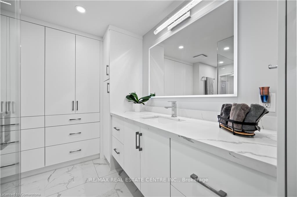 Photo 21 of 52 Rosewood Drive, Kitchener — HOMEH