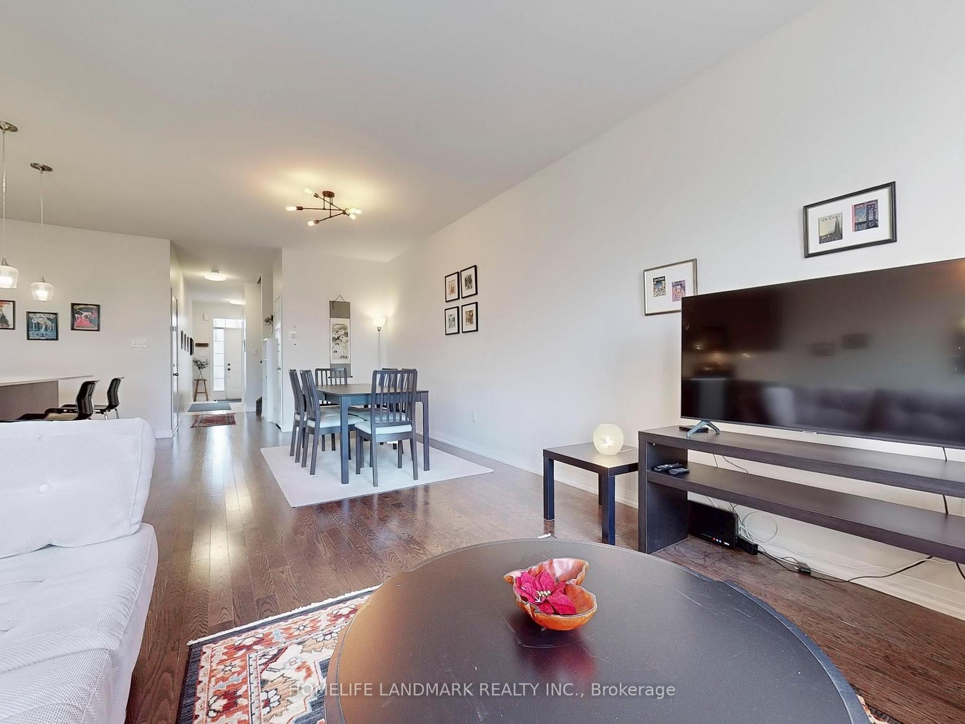 Photo 3 of 813 Banks Crescent, Milton, Willmott — HOMEH