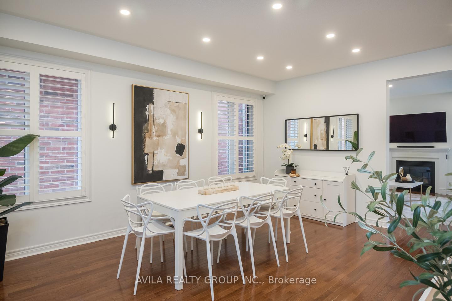 Photo 5 of 319 Bessborough Drive, Milton, Harrison — HOMEH