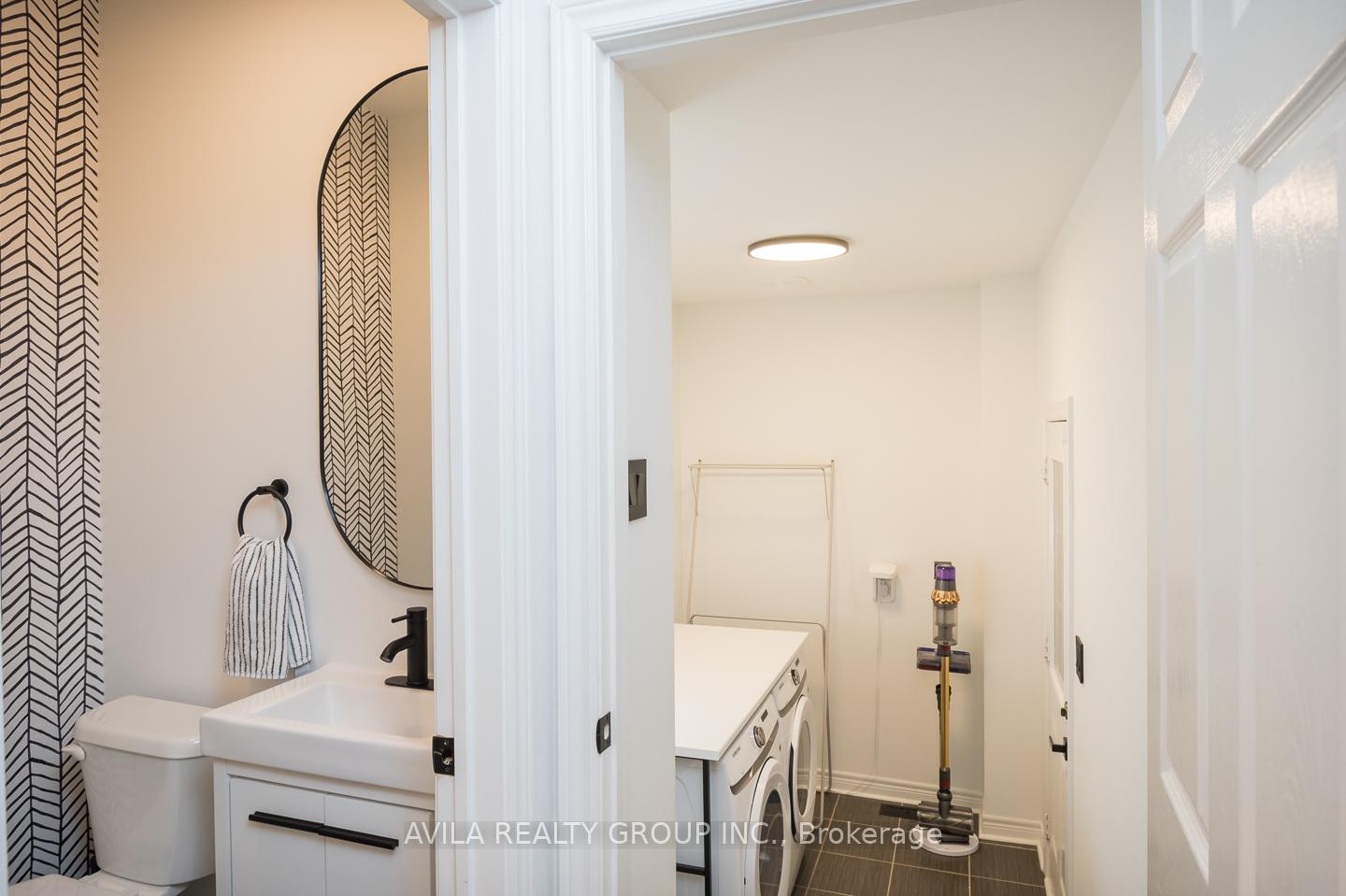 Photo 8 of 319 Bessborough Drive, Milton, Harrison — HOMEH