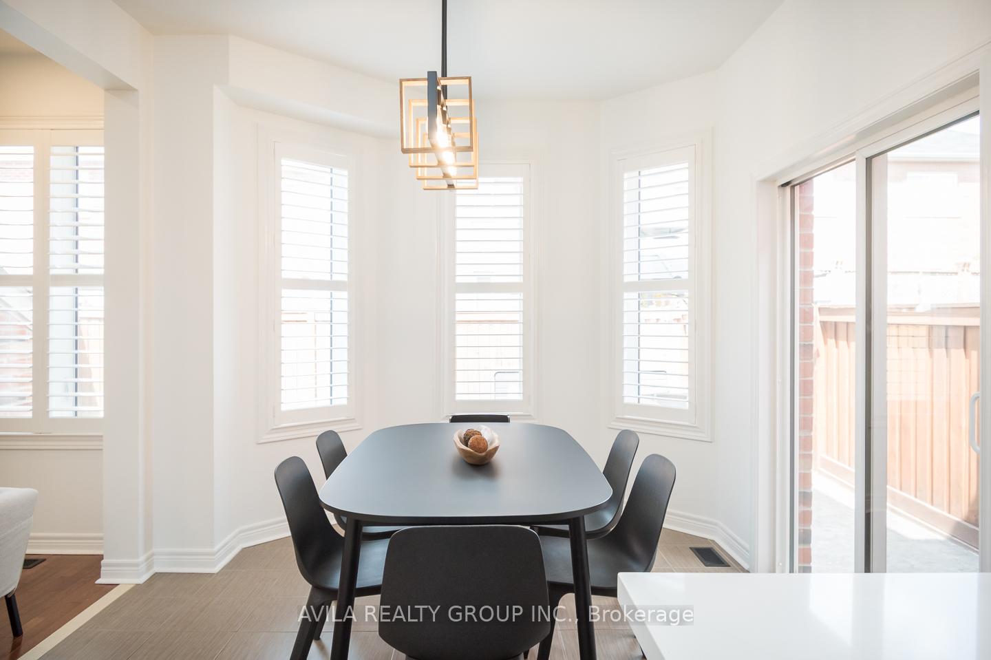 Photo 22 of 319 Bessborough Drive, Milton, Harrison — HOMEH