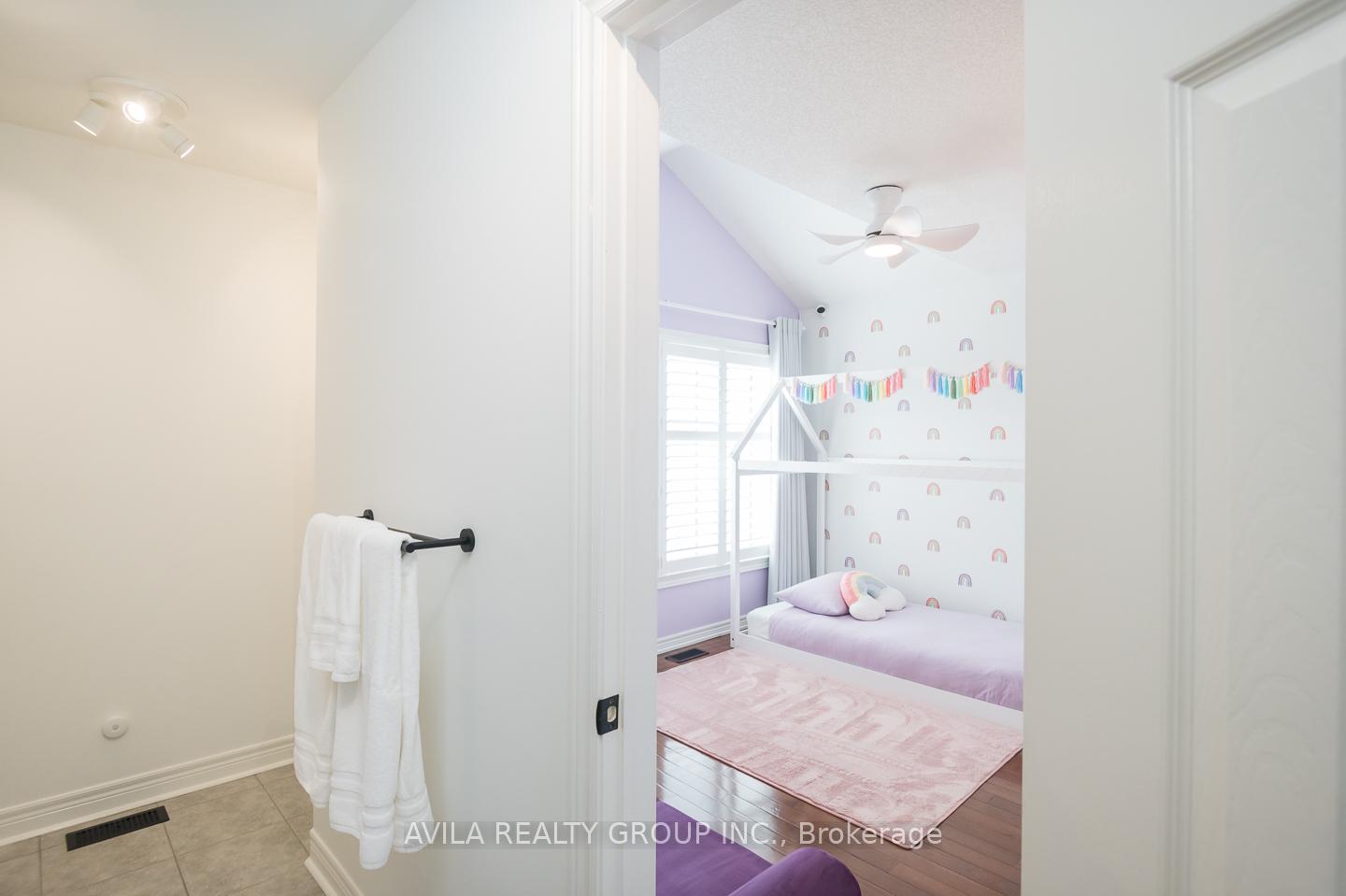 Photo 18 of 319 Bessborough Drive, Milton, Harrison — HOMEH