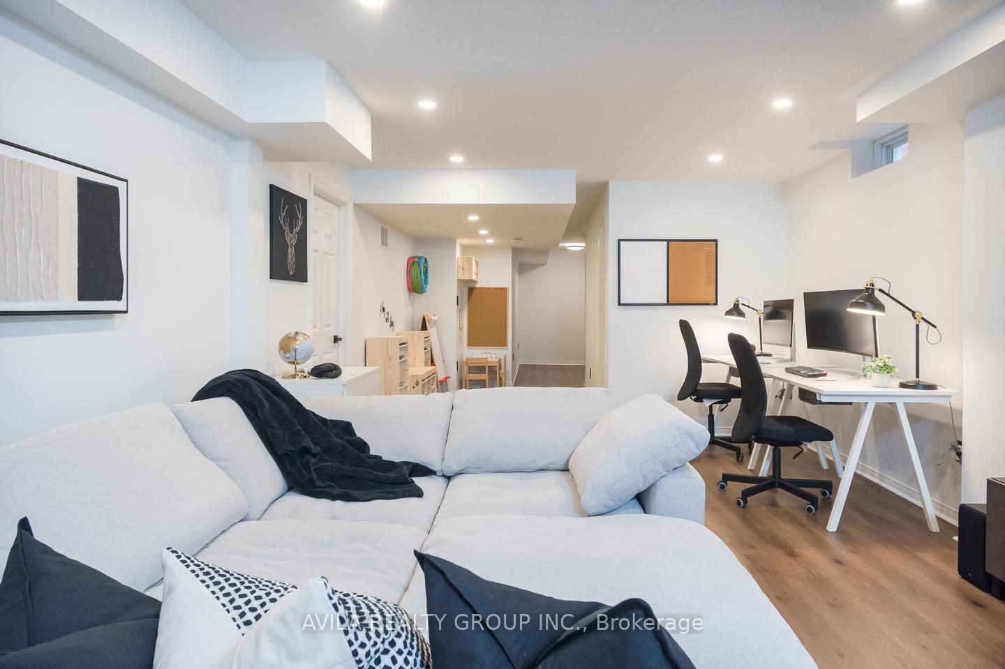 Photo 35 of 319 Bessborough Drive, Milton, Harrison — HOMEH