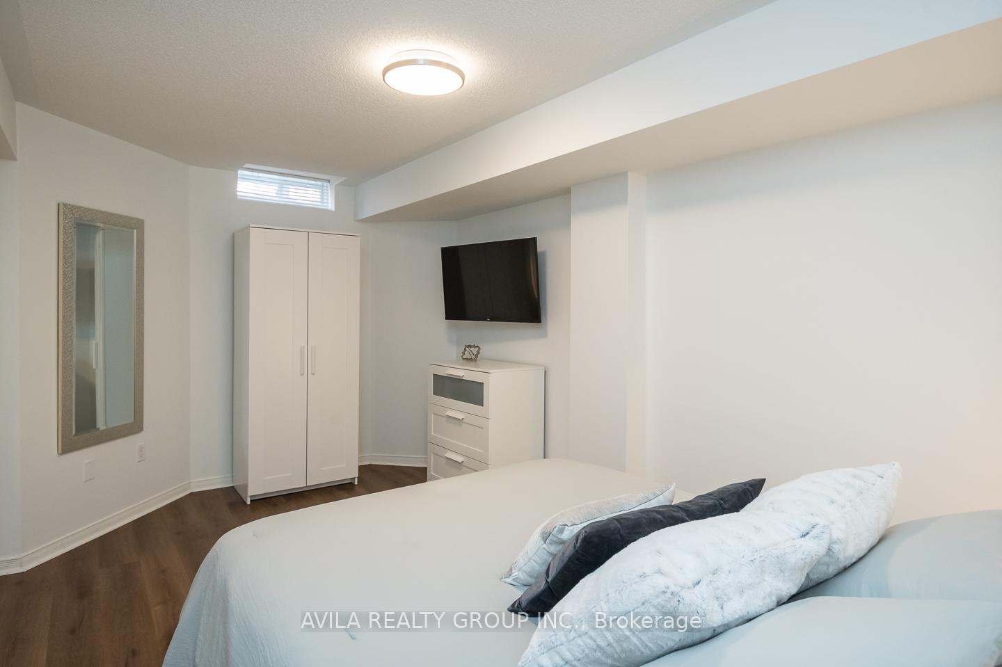 Photo 19 of 319 Bessborough Drive, Milton, Harrison — HOMEH