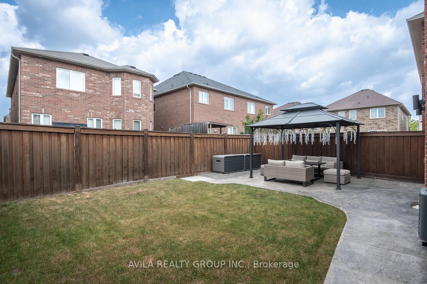 Photo 38 of 319 Bessborough Drive, Milton, Harrison — HOMEH