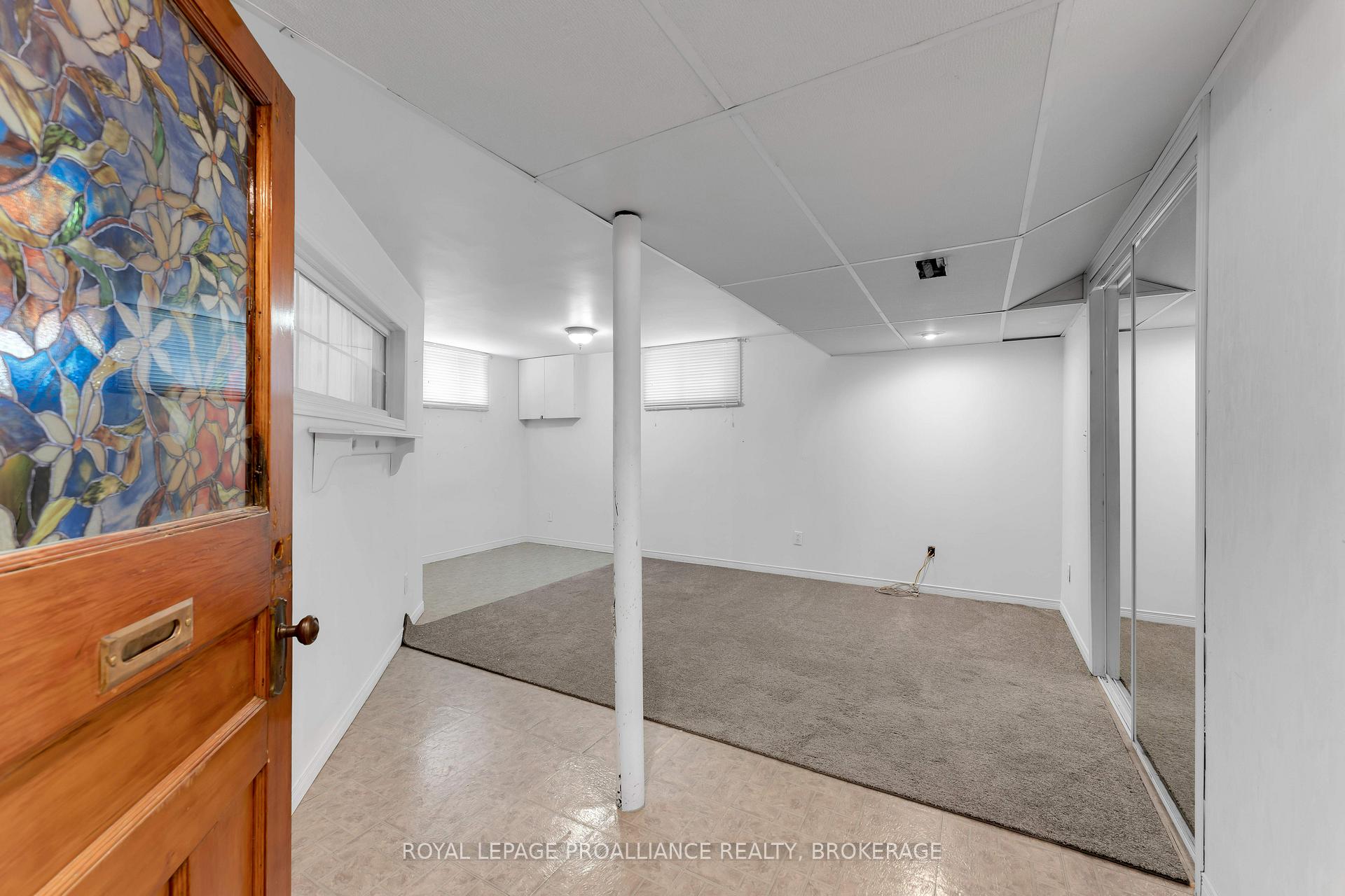 Photo 29 of 190 Conacher Drive, Kingston, Rideau — HOMEH