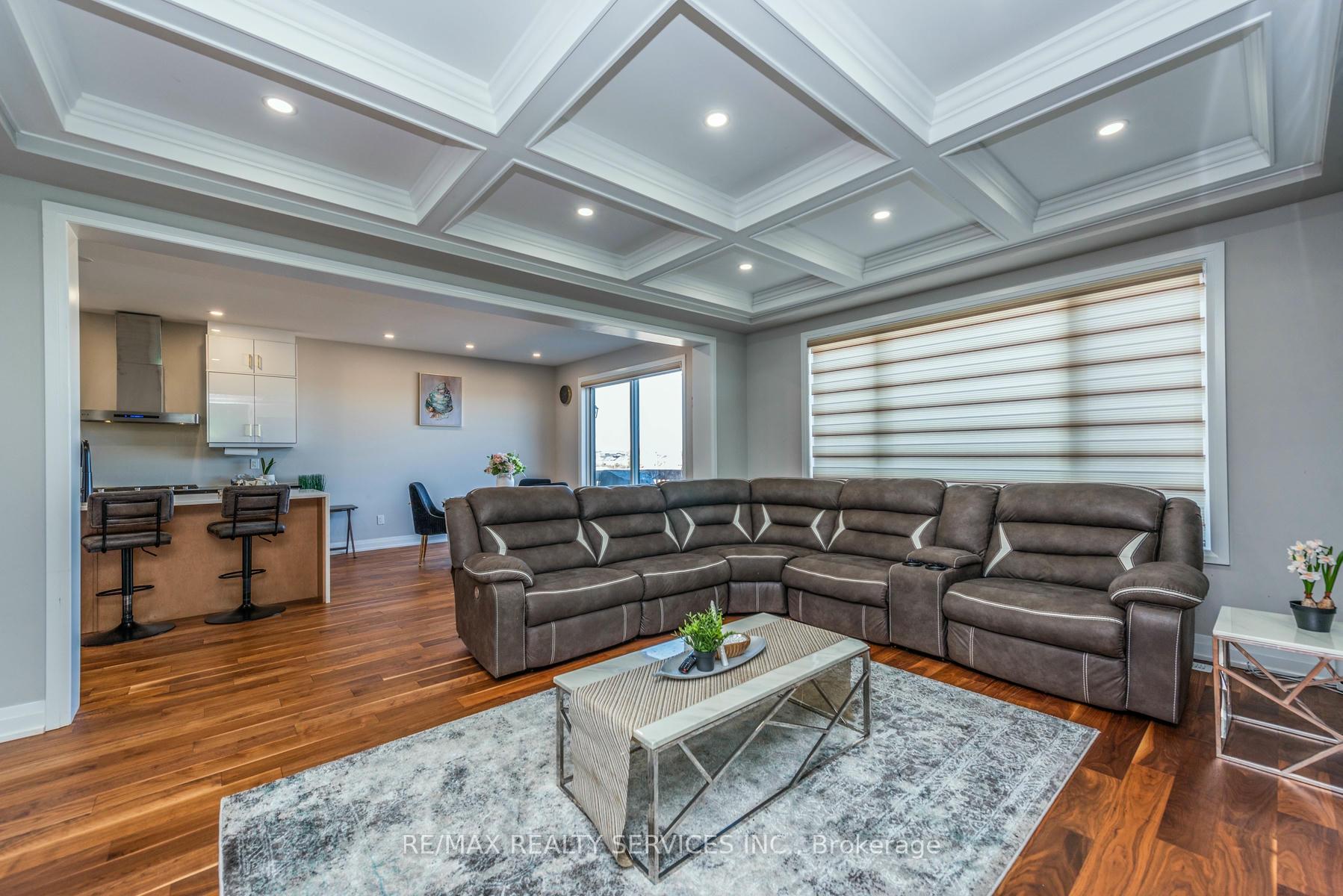 Photo 6 of 183 Histand Trail E, Kitchener — HOMEH