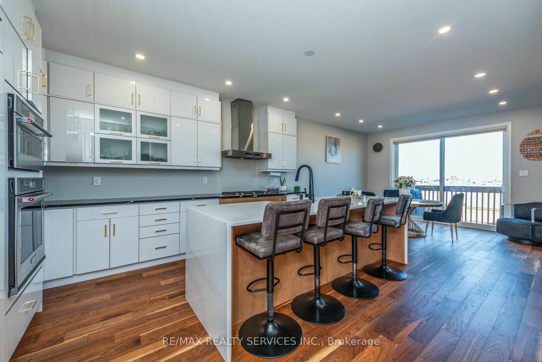 Photo 8 of 183 Histand Trail E, Kitchener — HOMEH