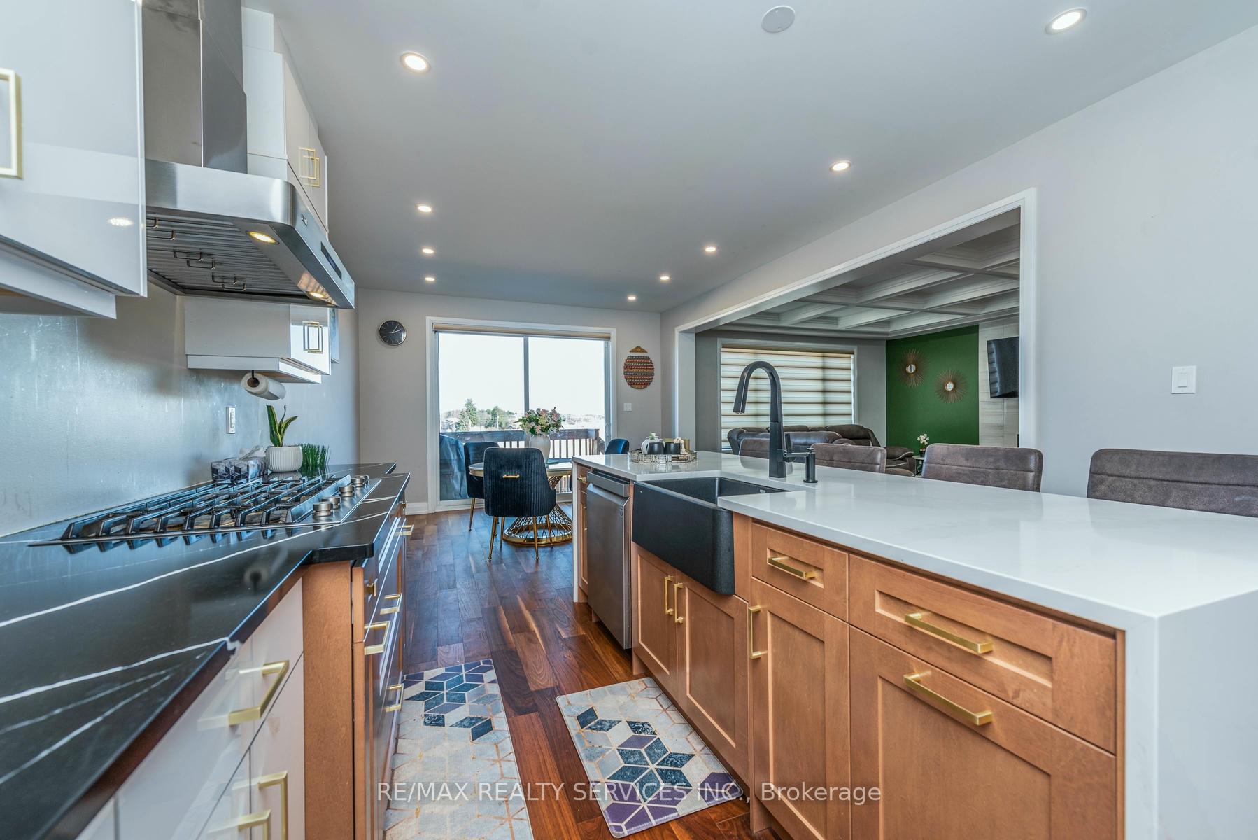Photo 11 of 183 Histand Trail E, Kitchener — HOMEH