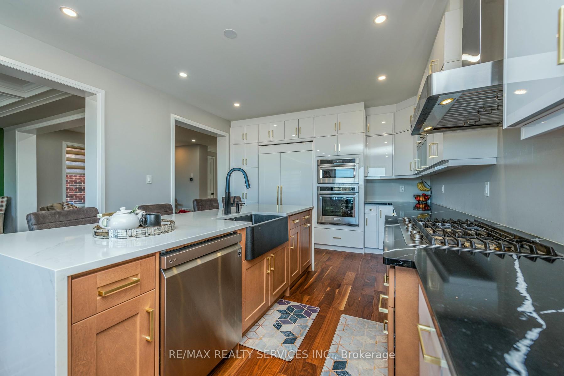 Photo 12 of 183 Histand Trail E, Kitchener — HOMEH