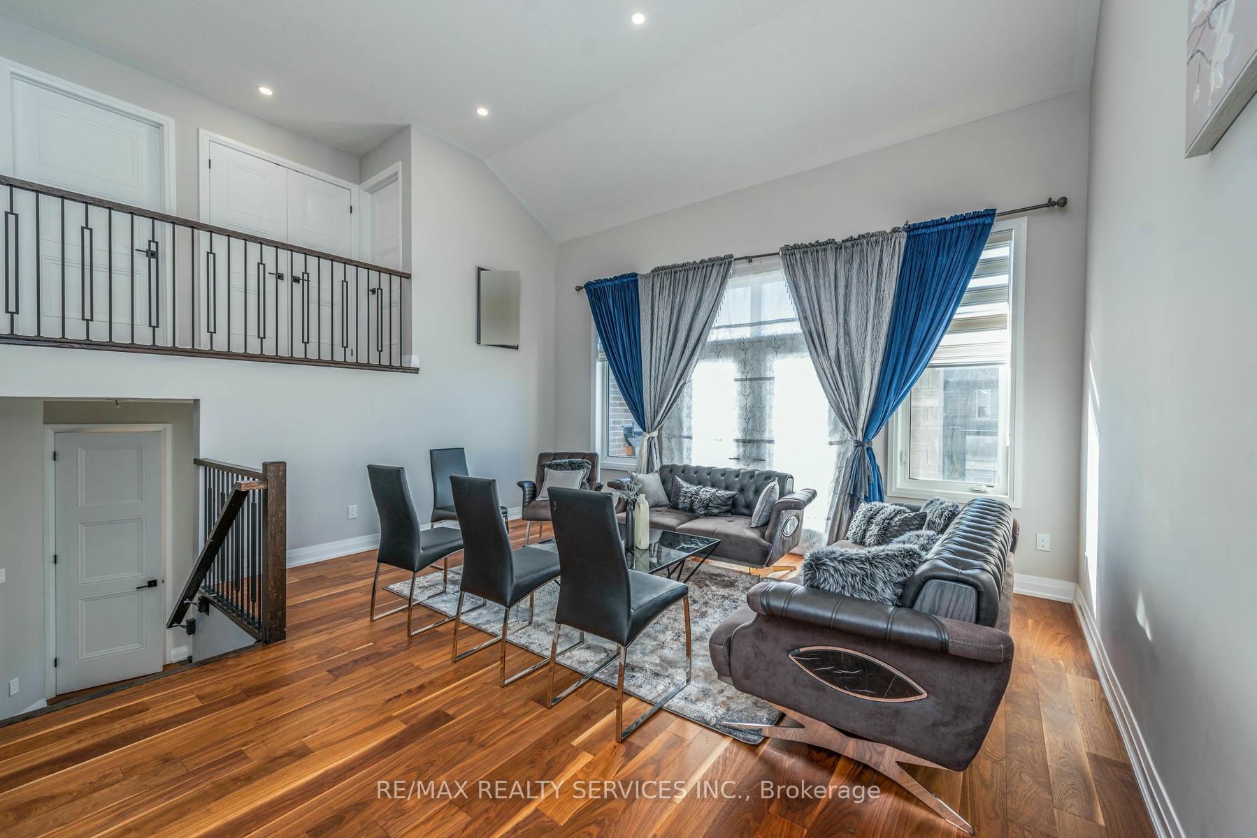 Photo 16 of 183 Histand Trail E, Kitchener — HOMEH