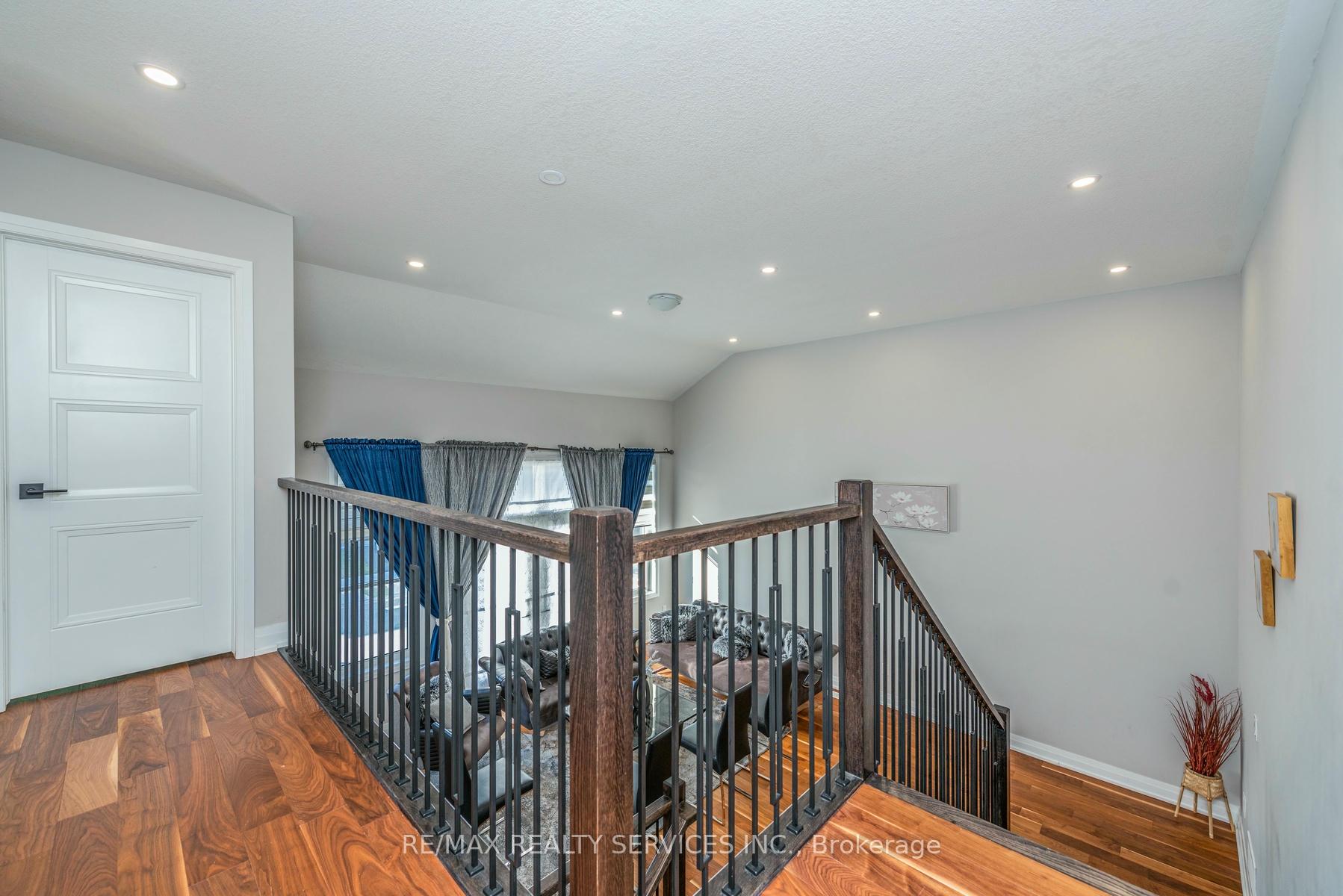 Photo 26 of 183 Histand Trail E, Kitchener — HOMEH