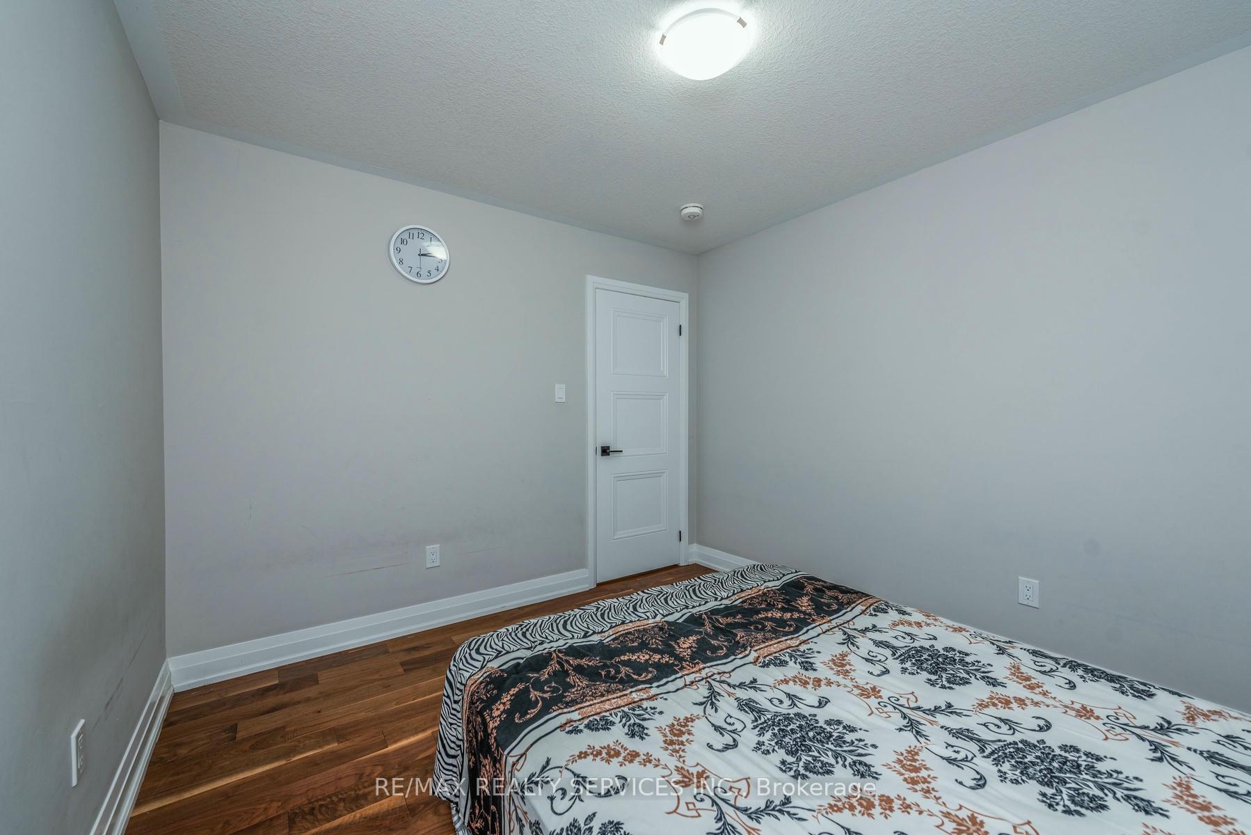 Photo 28 of 183 Histand Trail E, Kitchener — HOMEH