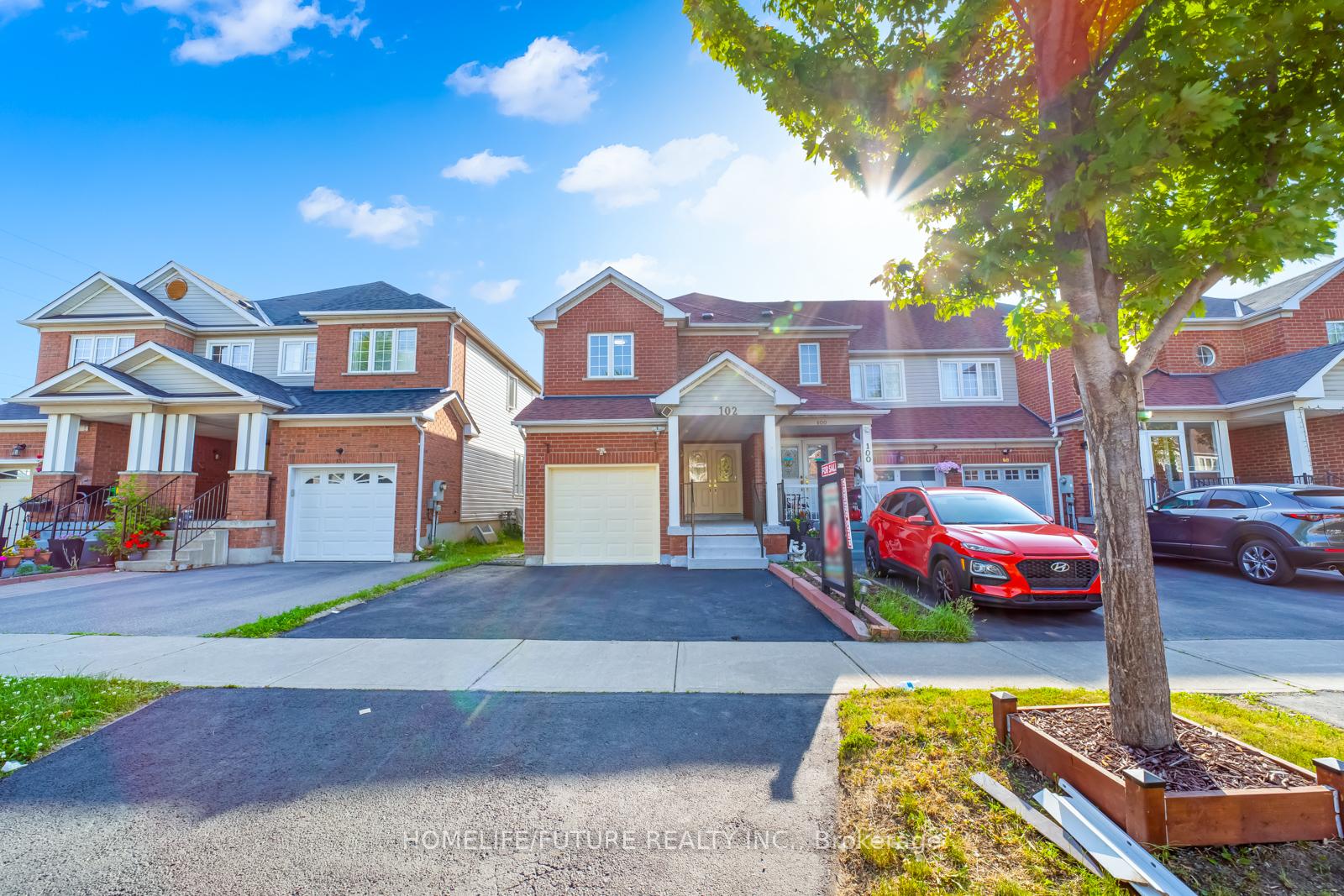 Photo 1 of 102 Billingsley Crescent, Markham, Cedarwood — HOMEH
