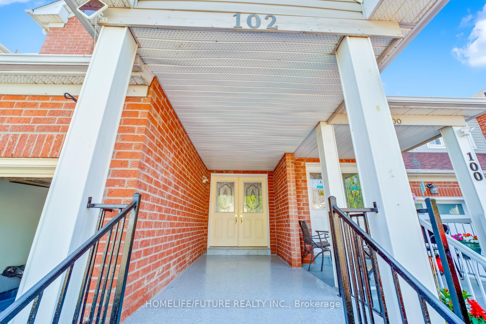 Photo 6 of 102 Billingsley Crescent, Markham, Cedarwood — HOMEH
