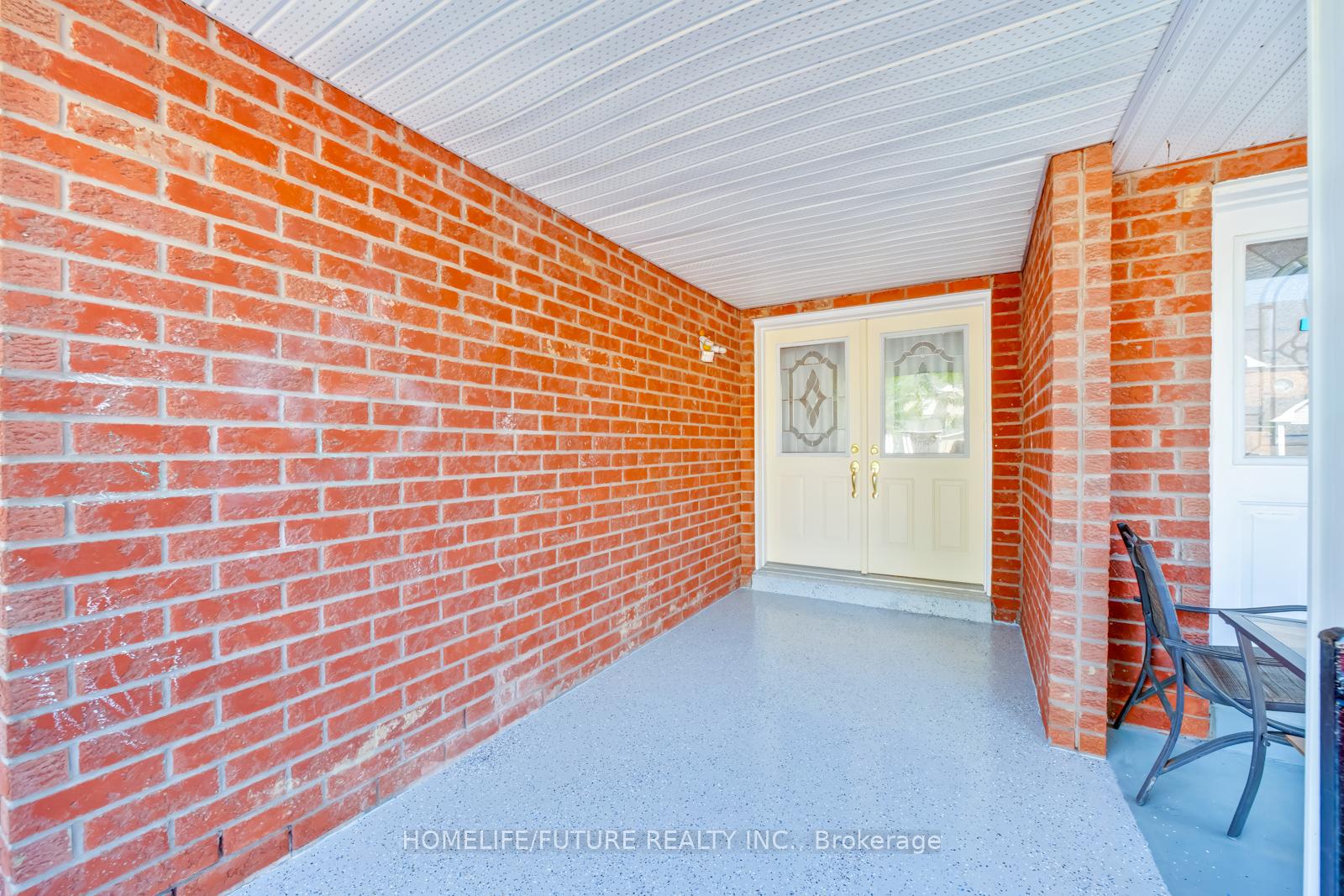 Photo 8 of 102 Billingsley Crescent, Markham, Cedarwood — HOMEH