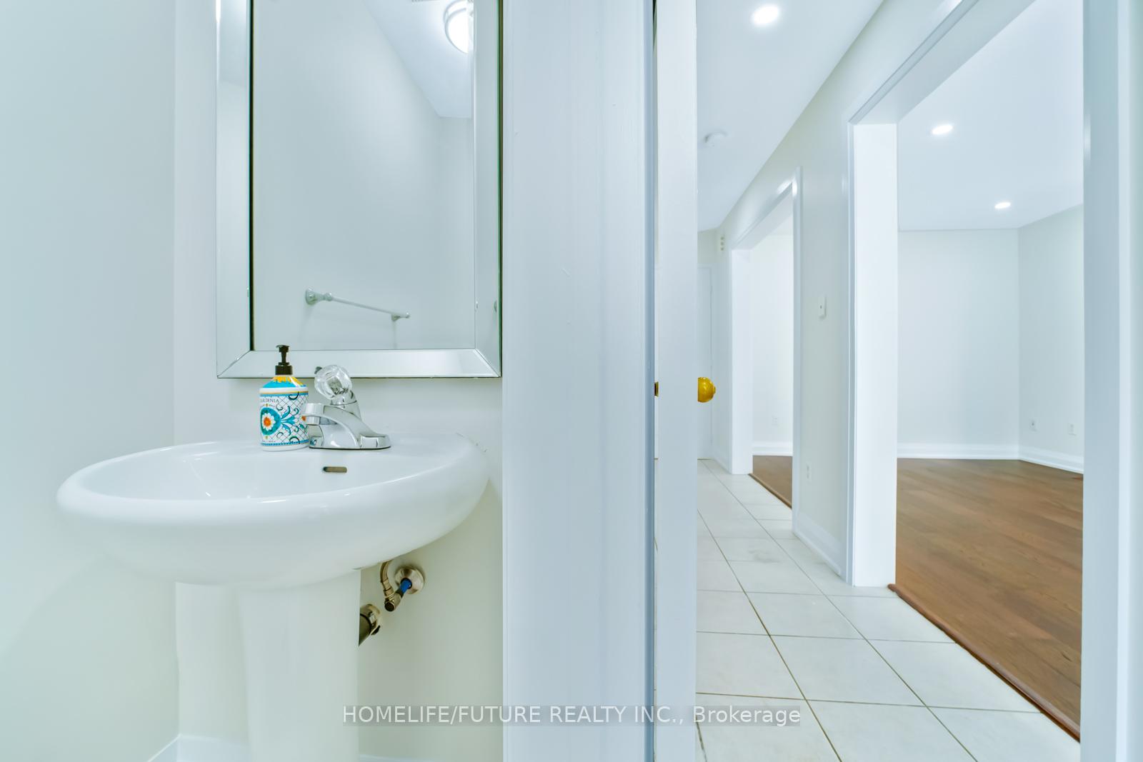 Photo 20 of 102 Billingsley Crescent, Markham, Cedarwood — HOMEH