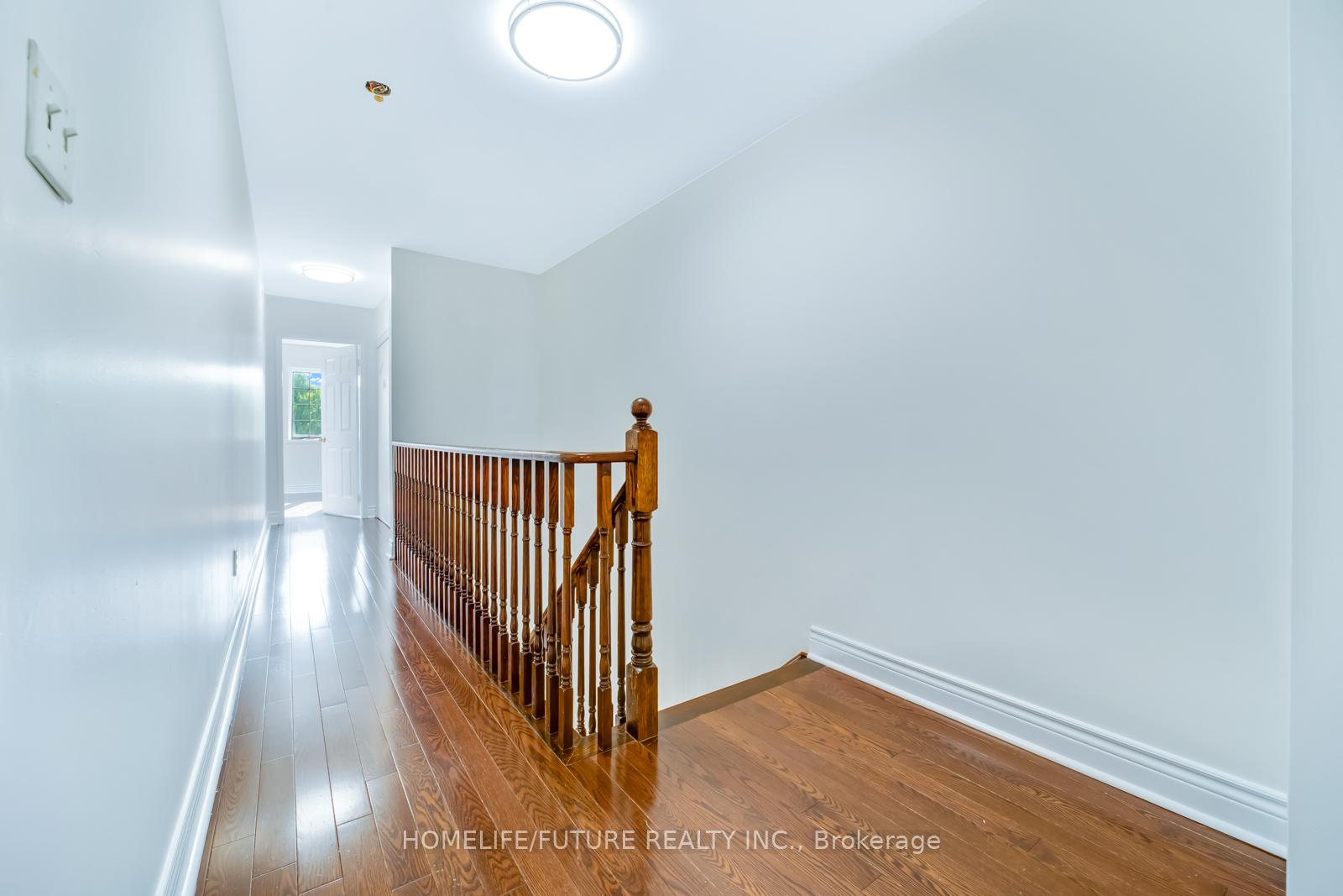 Photo 23 of 102 Billingsley Crescent, Markham, Cedarwood — HOMEH