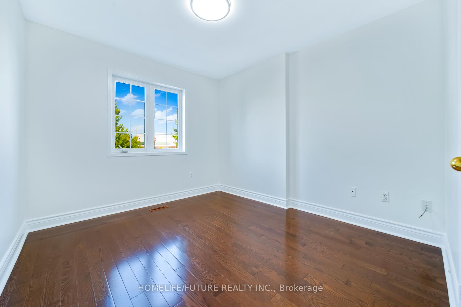 Photo 32 of 102 Billingsley Crescent, Markham, Cedarwood — HOMEH