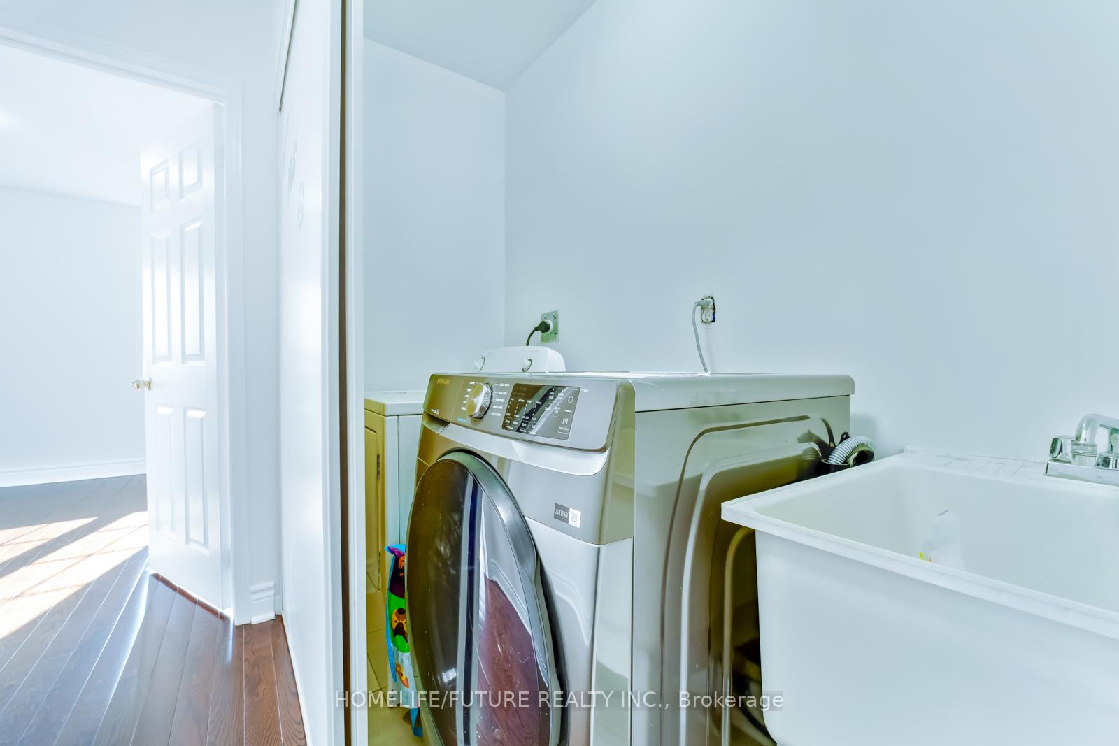 Photo 35 of 102 Billingsley Crescent, Markham, Cedarwood — HOMEH