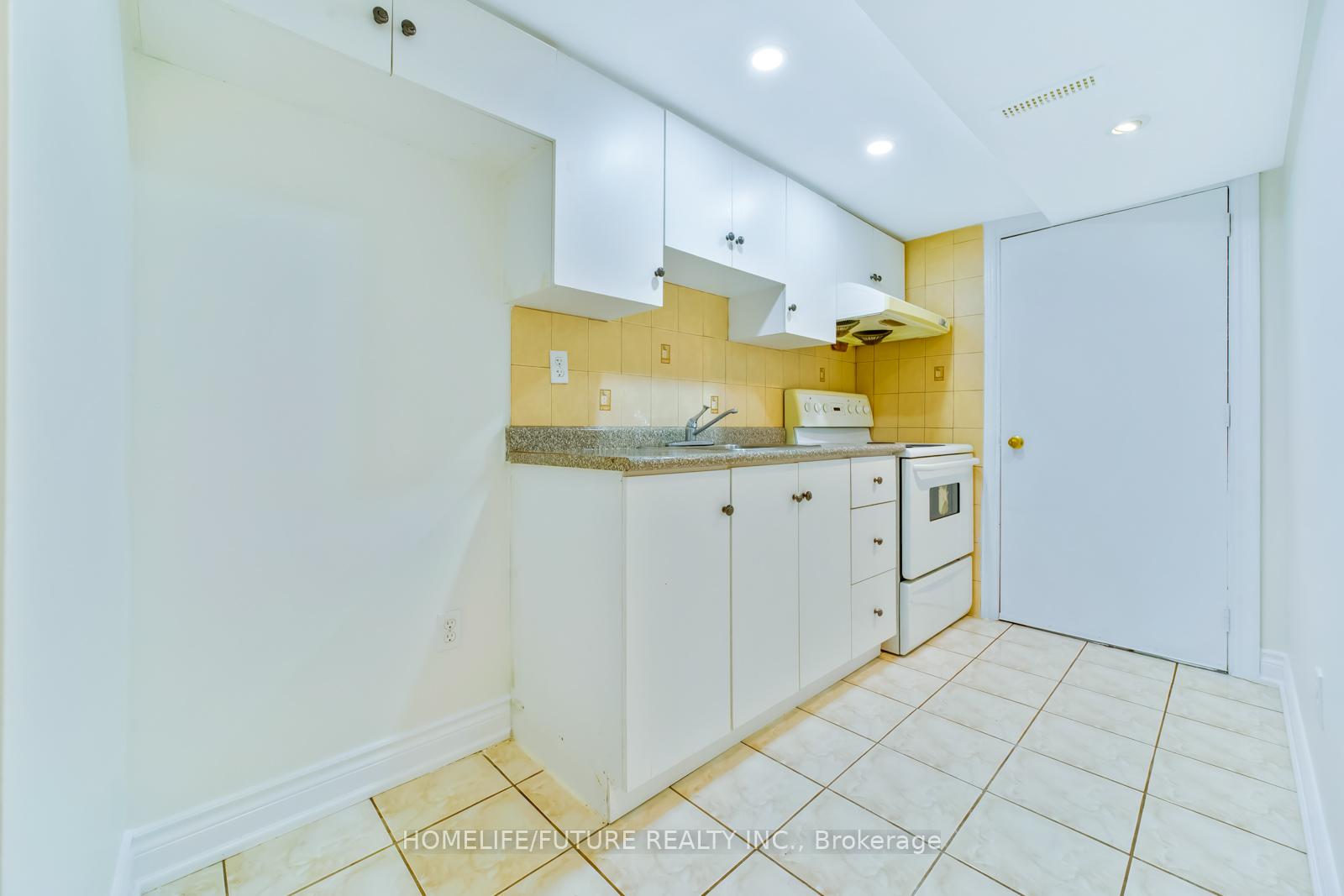 Photo 44 of 102 Billingsley Crescent, Markham, Cedarwood — HOMEH