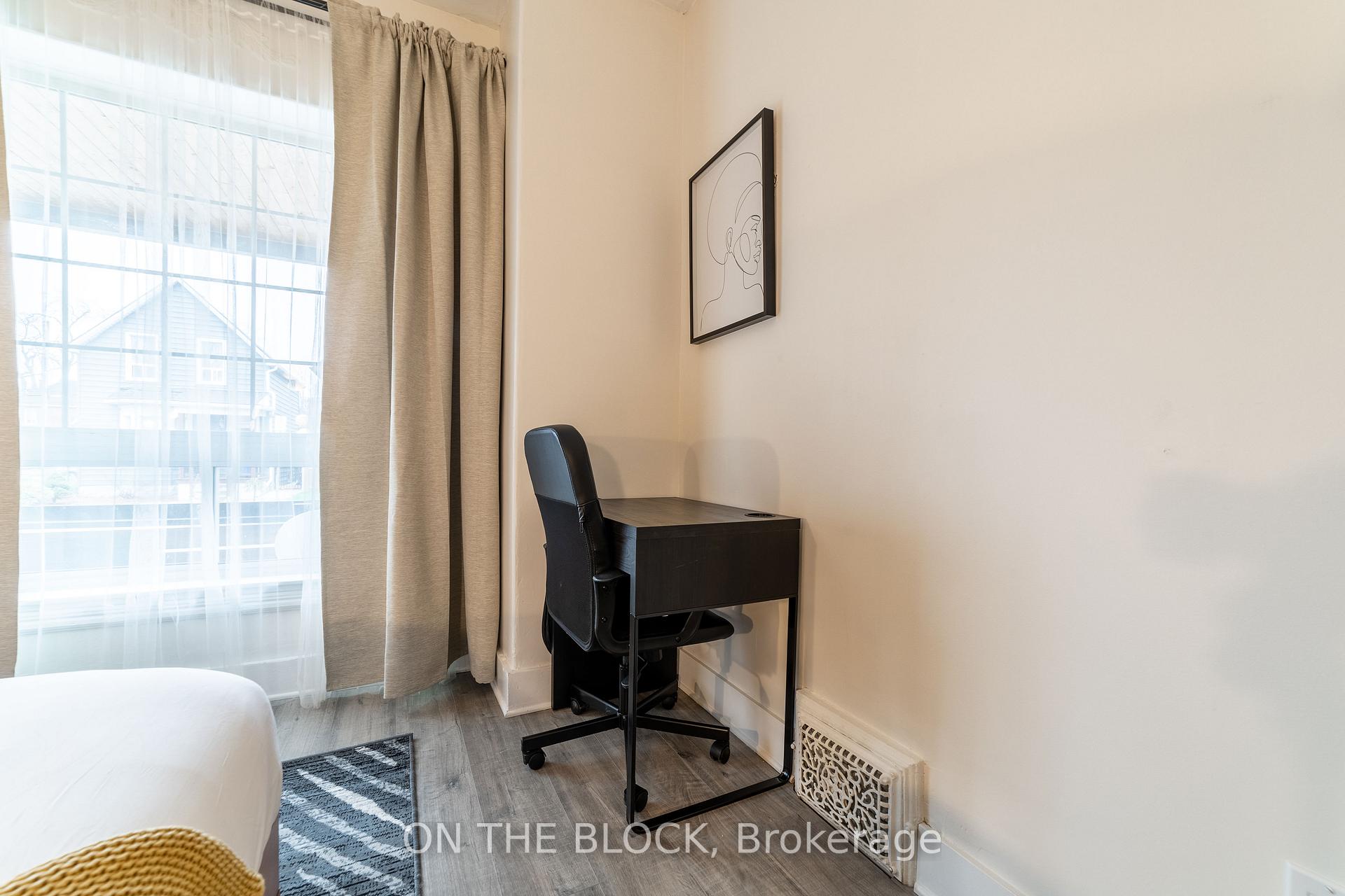 Photo 14 of Unit 1, 19 Century Street, Hamilton, Landsdale — HOMEH
