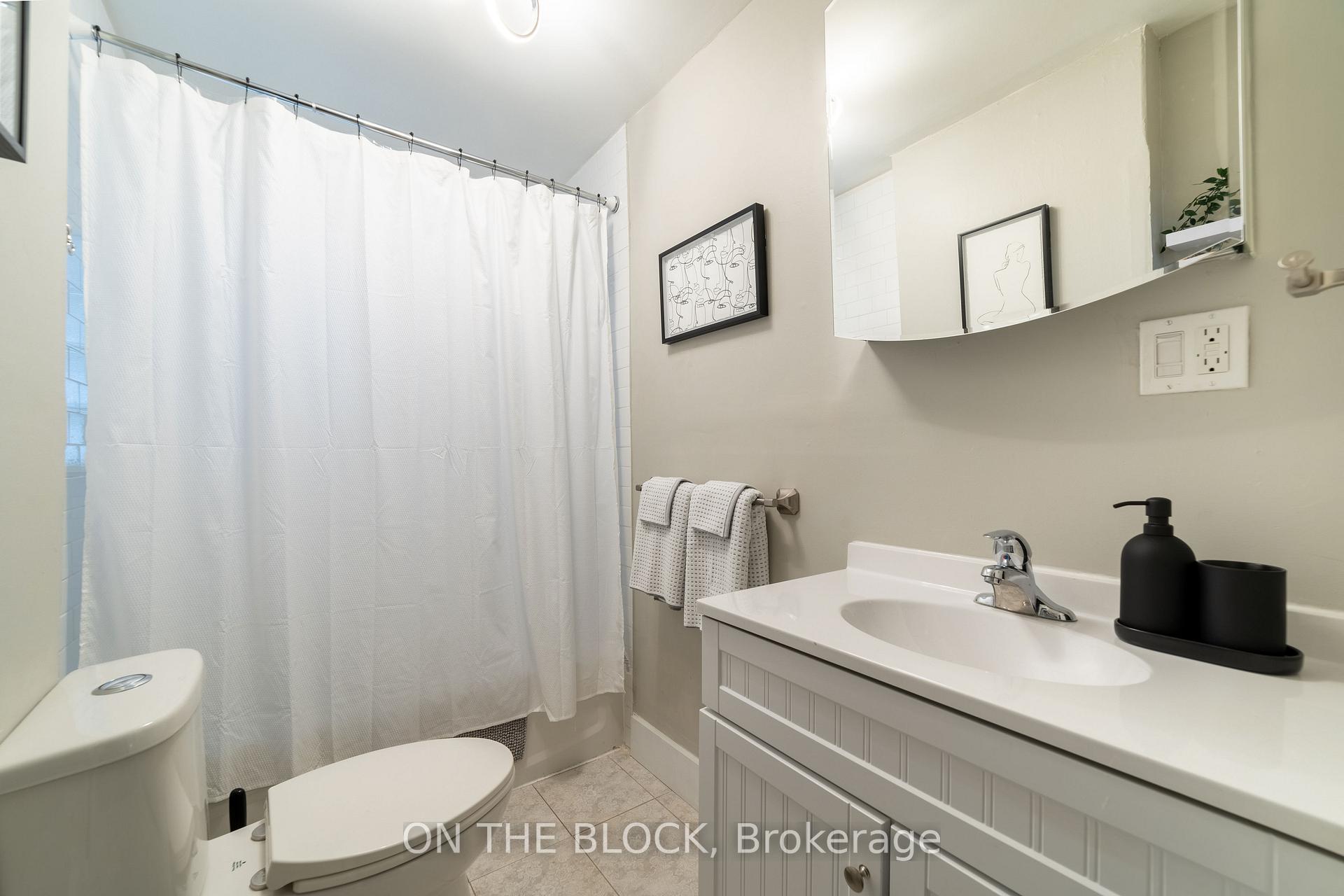 Photo 19 of Unit 1, 19 Century Street, Hamilton, Landsdale — HOMEH