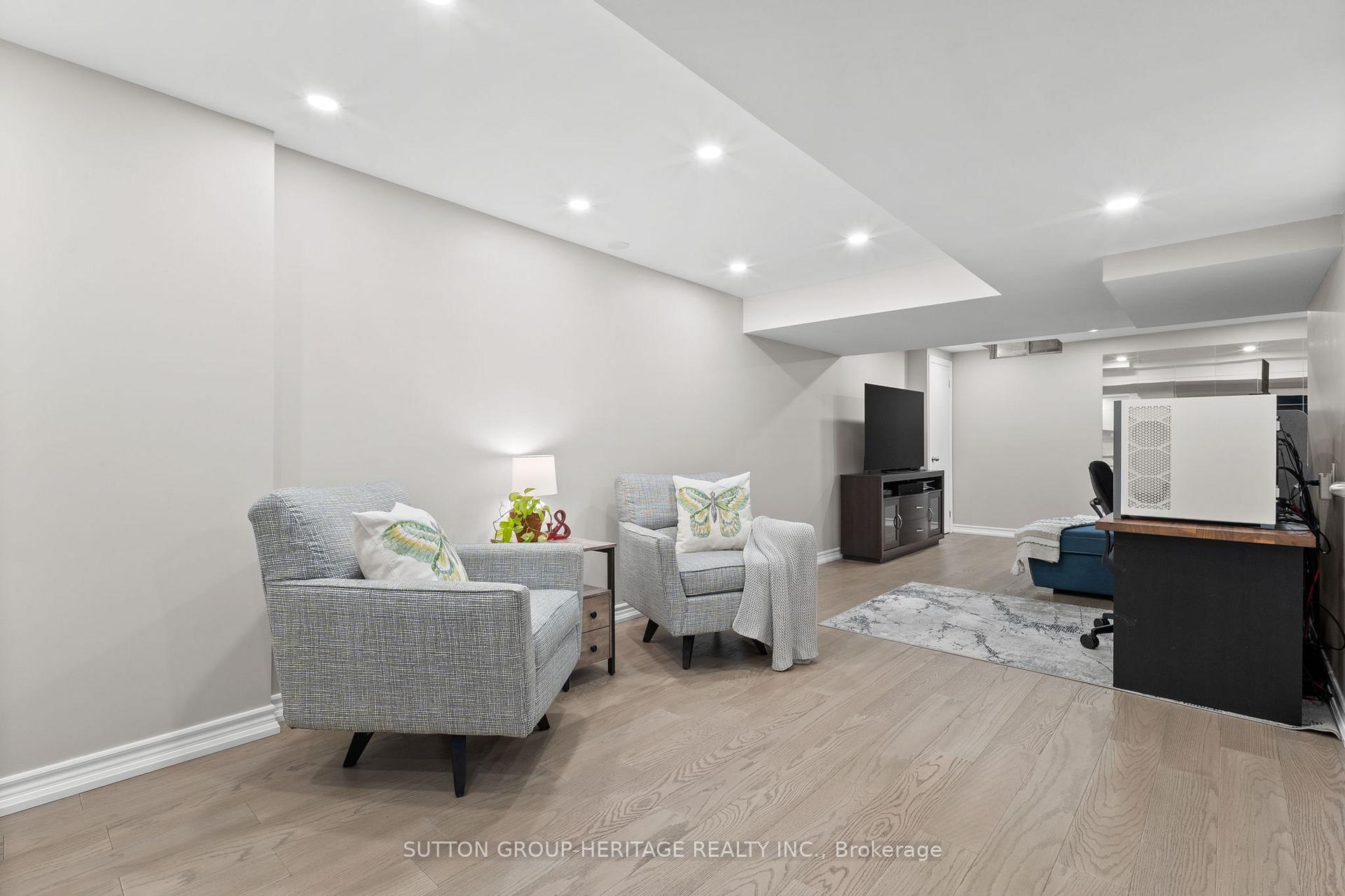 Photo 24 of 7 Donald Sim Avenue, Markham, Cornell — HOMEH