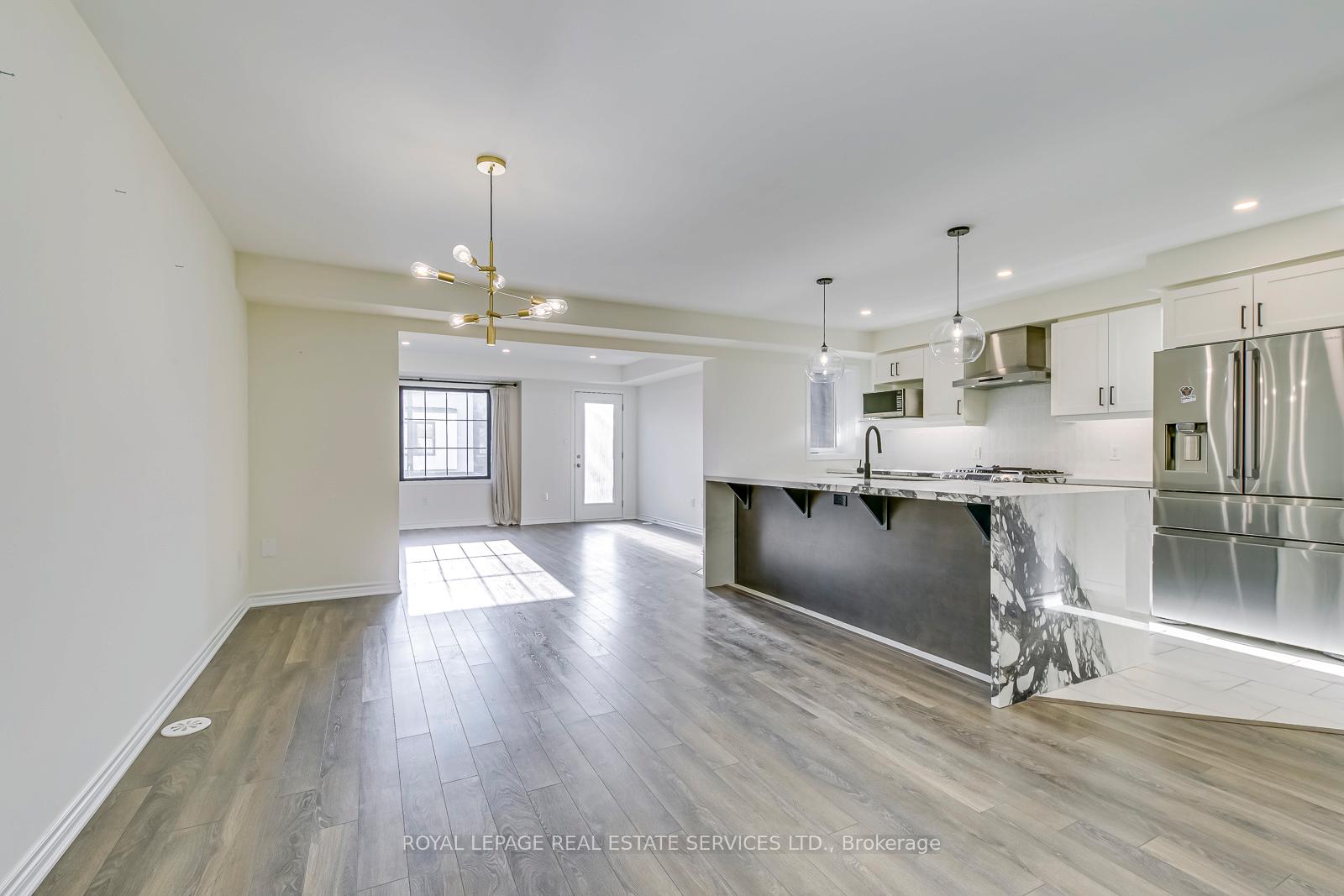 Photo 10 of Unit 22, 1125 Leger Way, Milton, Ford — HOMEH