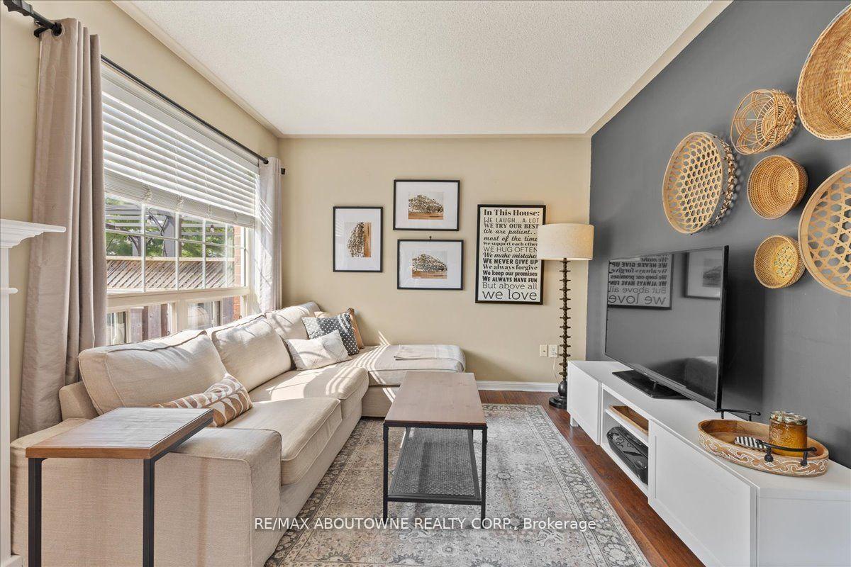 Photo 3 of 769 Shortreed Crescent, Milton, Coates — HOMEH