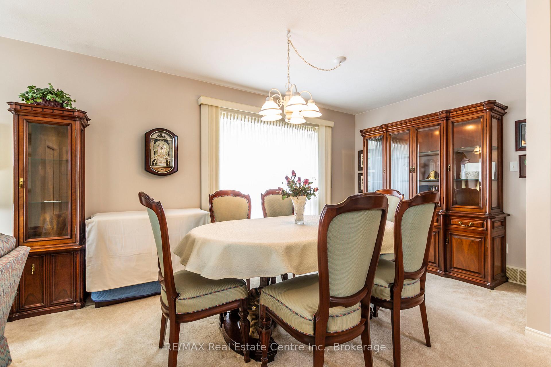 Photo 9 of 207 Bush Clover Crescent, Kitchener — HOMEH