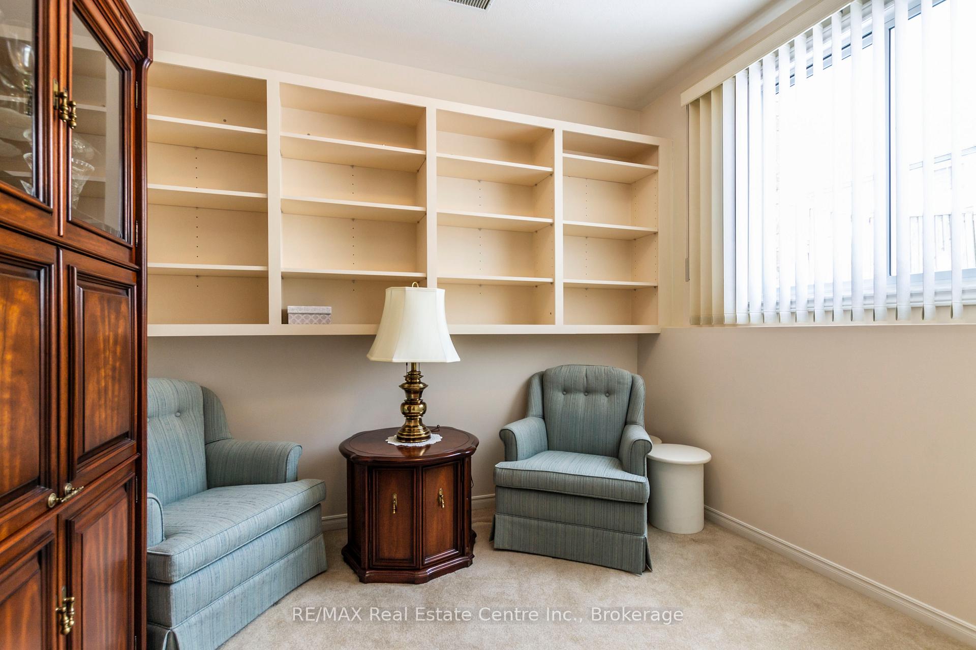 Photo 18 of 207 Bush Clover Crescent, Kitchener — HOMEH