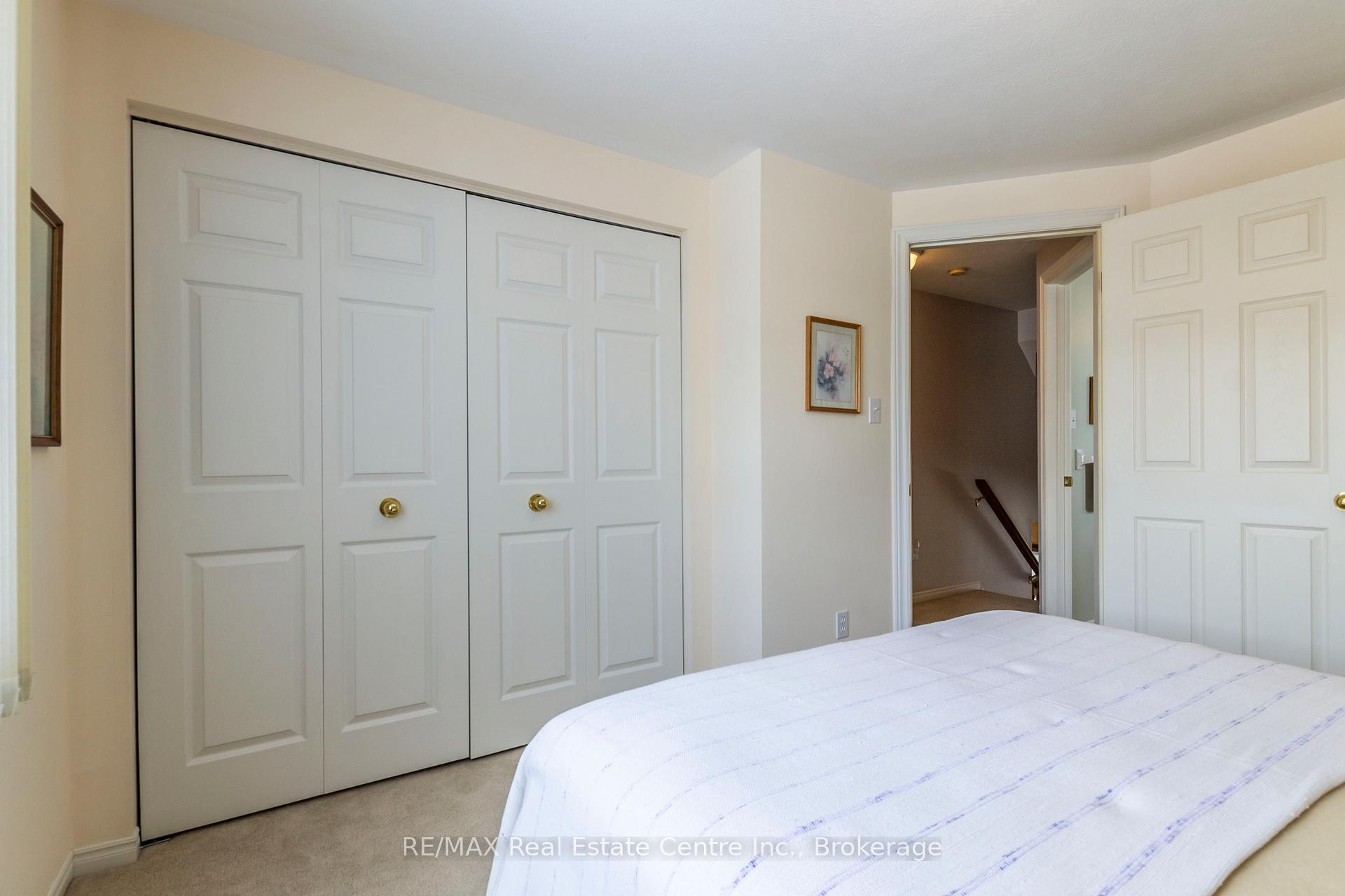 Photo 25 of 207 Bush Clover Crescent, Kitchener — HOMEH